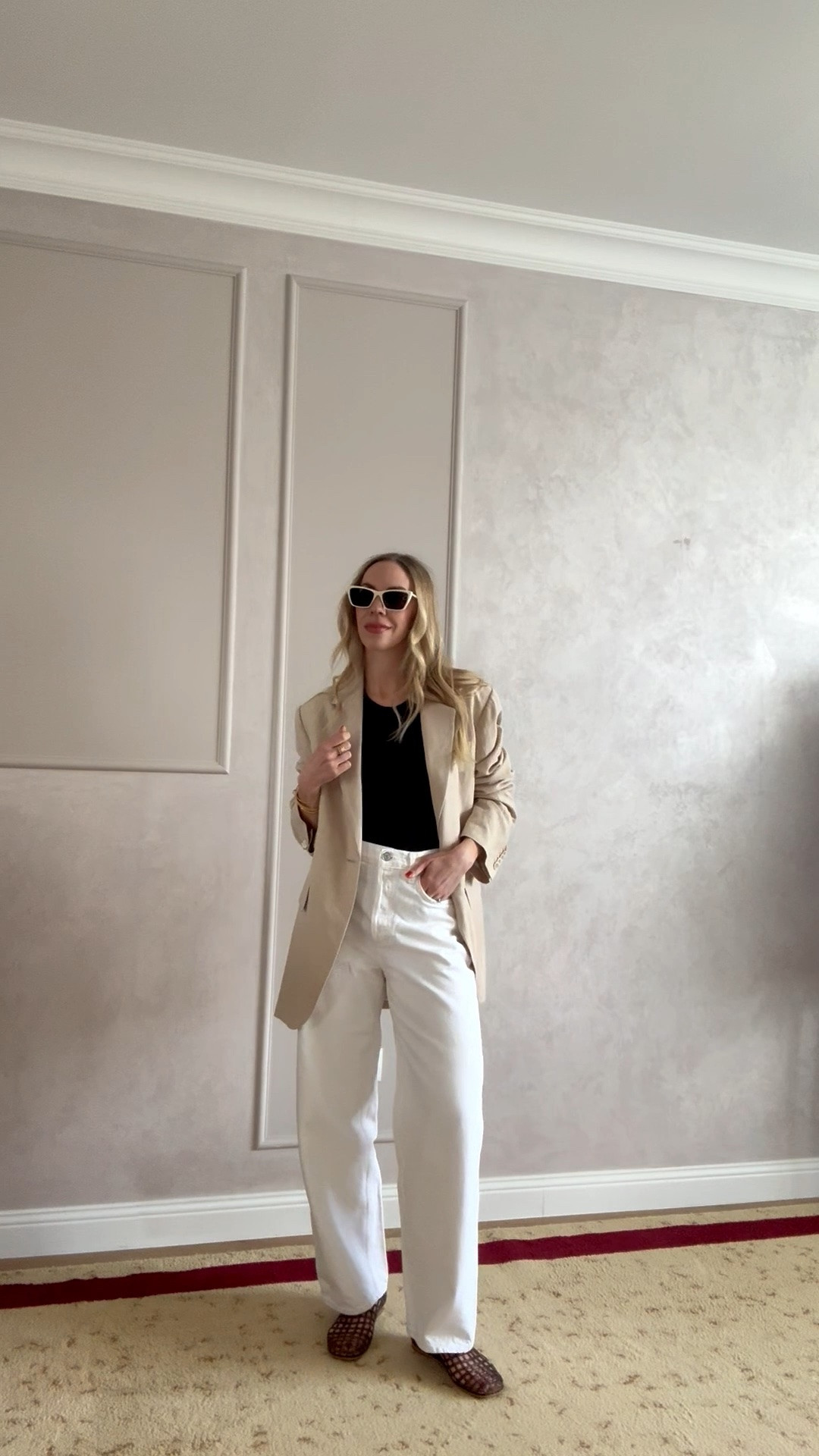 Business casual summer outfit, linen blazer, white baggy jeans, jelly shoes, black and white summer look

#LTKSeasonal #LTKOver40 #LTKSaleAlert