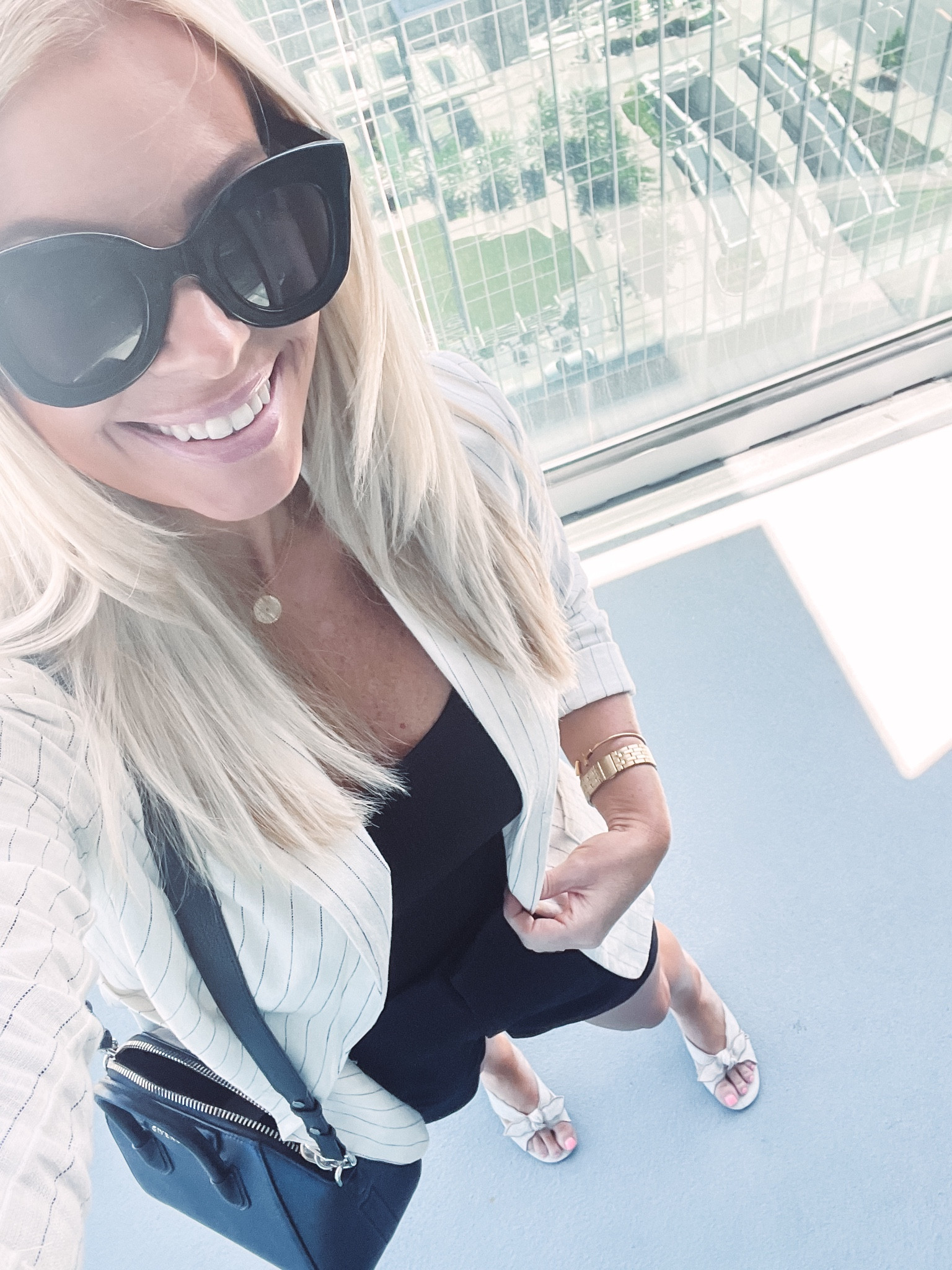 #ootd from my newest listing on the  22nd floor  🌆 


#LTKOver40 #LTKWorkwear #LTKFindsUnder50