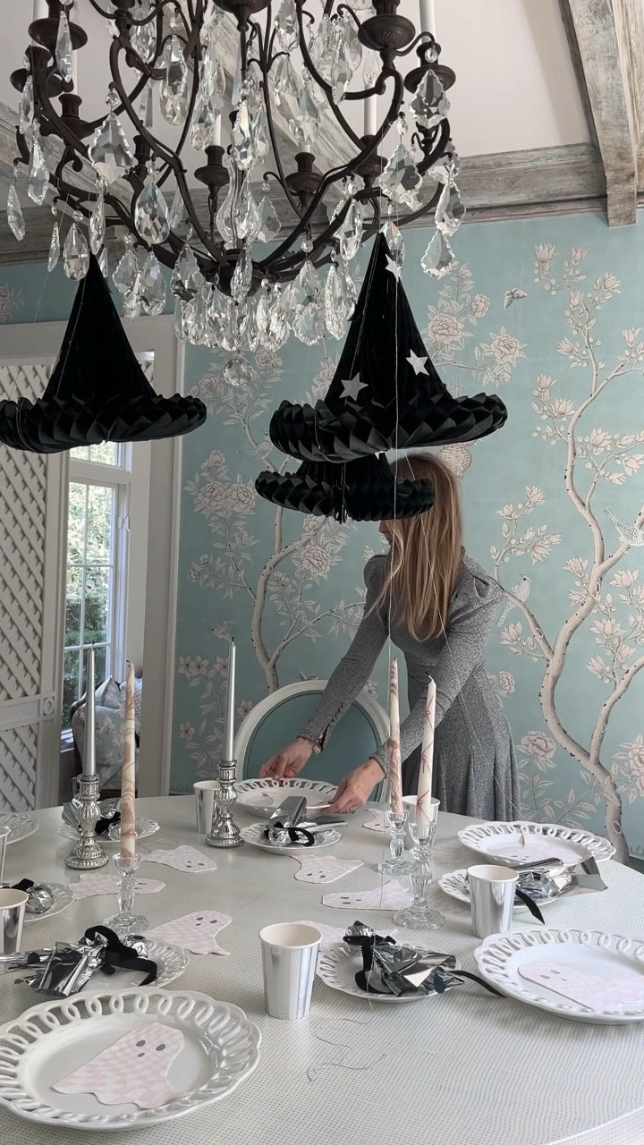 Cute and easy Halloween decor ideas! 

#LTKSeasonal #LTKstyletip #LTKhome