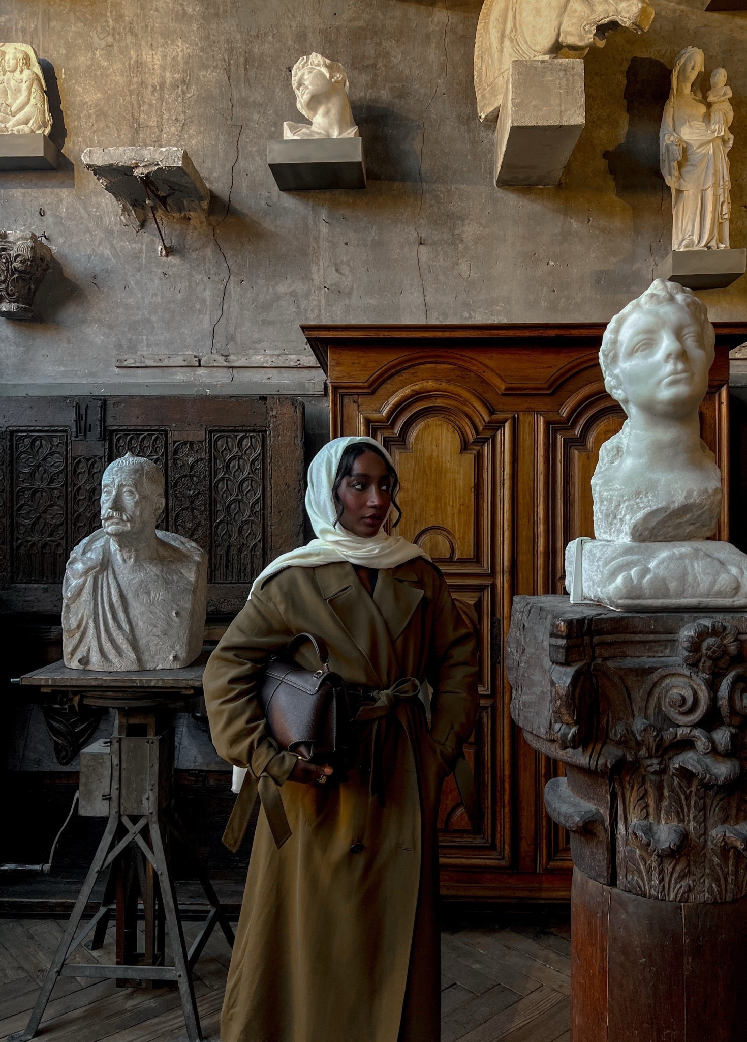 An elegant spring look with Mango 