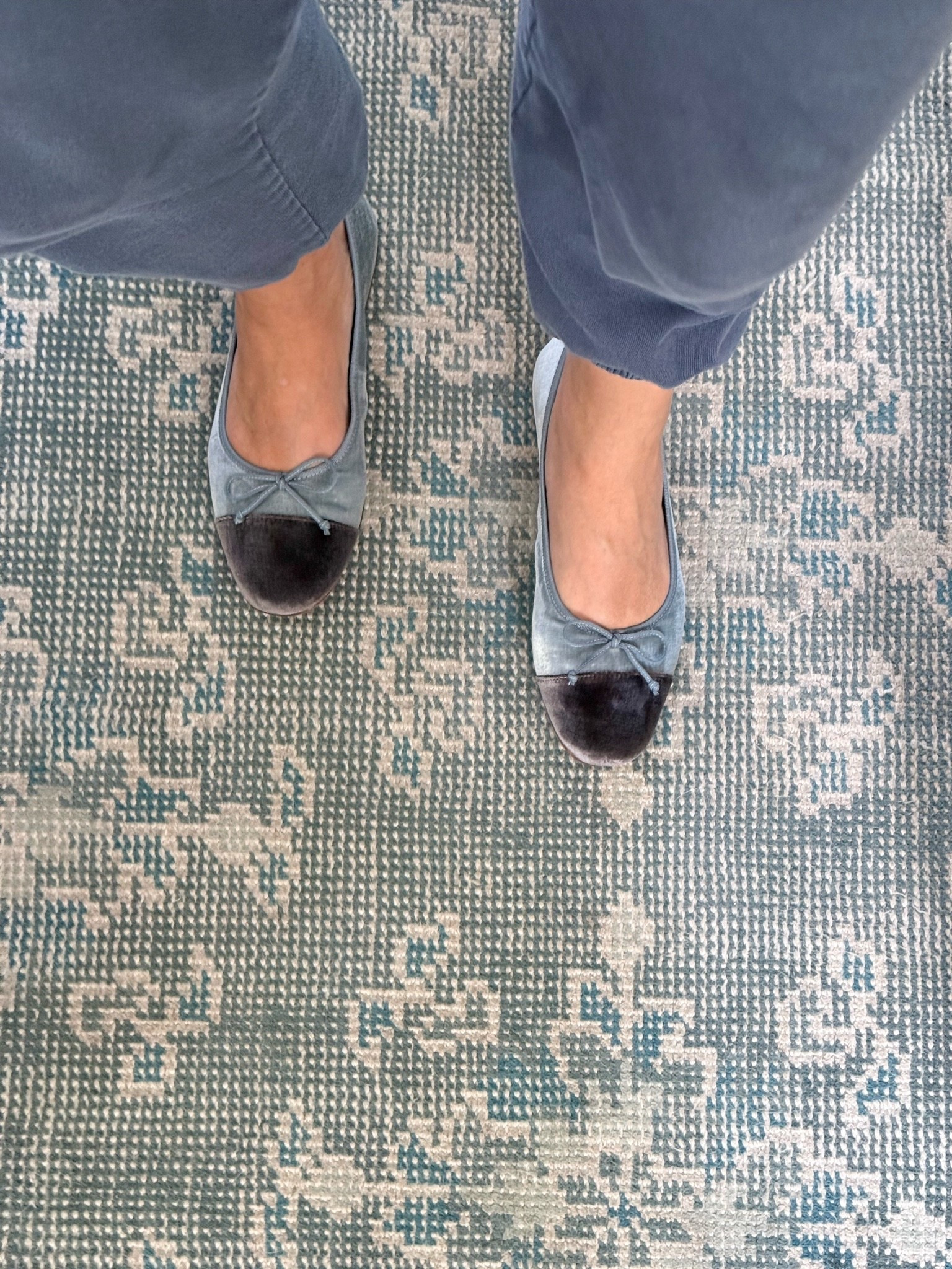 The perfect fall ballet flat. I love the soft blue paired with the darker cap toe for a little contrast, and they’re such an easy way to dress up denim, trousers, or everyday casual outfits.

fall ballet flats, cap toe flats, blue ballet flats, women’s fall shoes, classic flats, everyday shoes, fall outfit ideas, transitional footwear, casual fall style, timeless accessories, women’s shoes, girlonthehudson

#LTKSeasonal #LTKootd #LTKHome