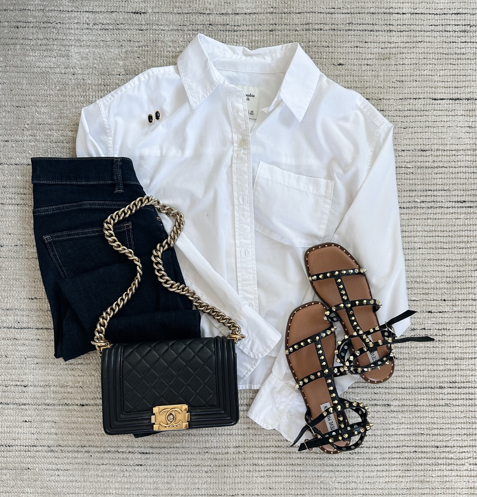 Spring casual outfit with white cropped button down paired with jeans, sandals and accessories. Love this for weekend outfit, grabbing lunch or hanging or date night  

#LTKSeasonal #LTKstyletip