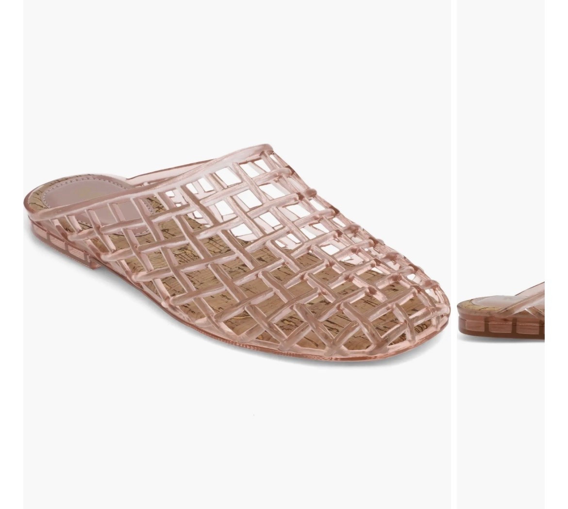 Jelly mule slides on sale $24

#LTKSaleAlert