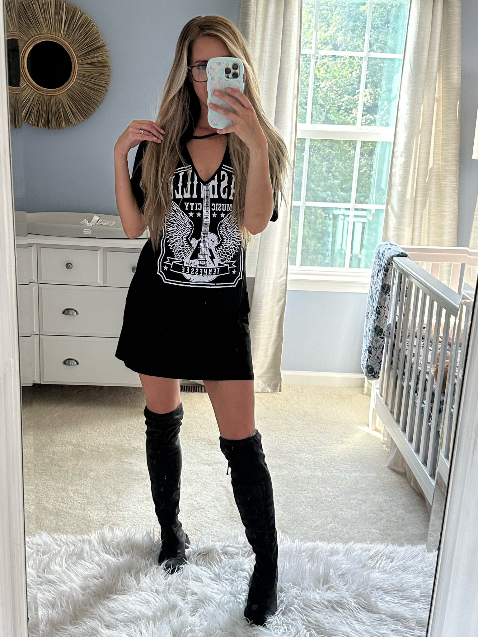 The cutest Tee shirt dress from Amazon!

Tshirt dress, Amazon finds, amazon favorites, Amazon must haves, summer outfit, fall outfit, casual outfit, country concert outfit, Nashville tshirt, distressed tee, oversized tee, oversized tshirt, comfy casual, Amazon outfits, vacation outfit, Nashville outfit, girls night outfit


#LTKStyleTip #LTKSaleAlert #LTKFindsUnder50