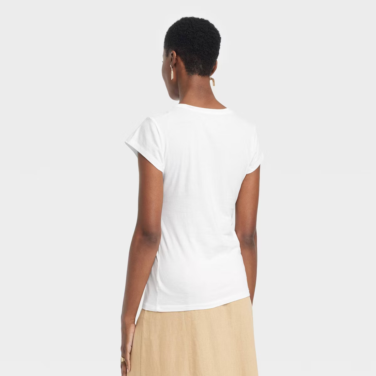 Women's Fitted Short Sleeve T-Shirt - Universal Thread™ | Target