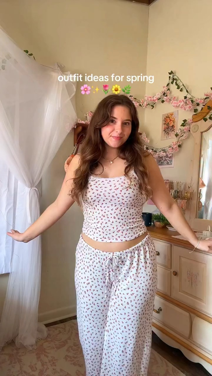 Which spring outfit is your favorite?
#outfitideas #outfitinspiration #springvibes #fashioninspo #springoutfit