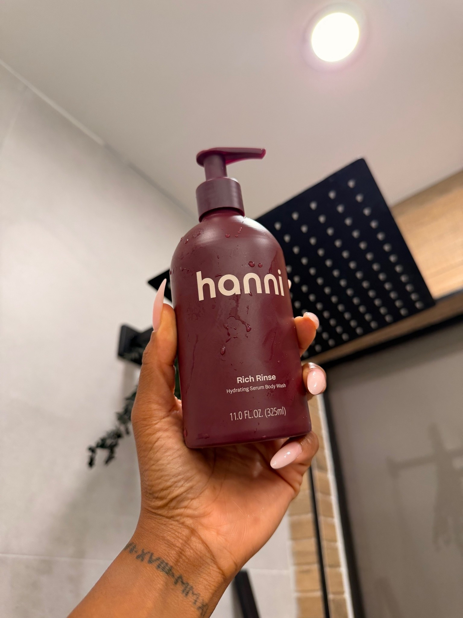 Scroll to shop! ✨ One of my favorite body washes. Everything is linked below.👇🏾

Desliza para comprar. ✨ Uno de mis geles de baño favoritos.

📲 Download the free LTK app & follow me @kirasfashionfinds to shop all my daily finds.

#LTKBeauty #LTKdayinmylife #LTKSaleAlert