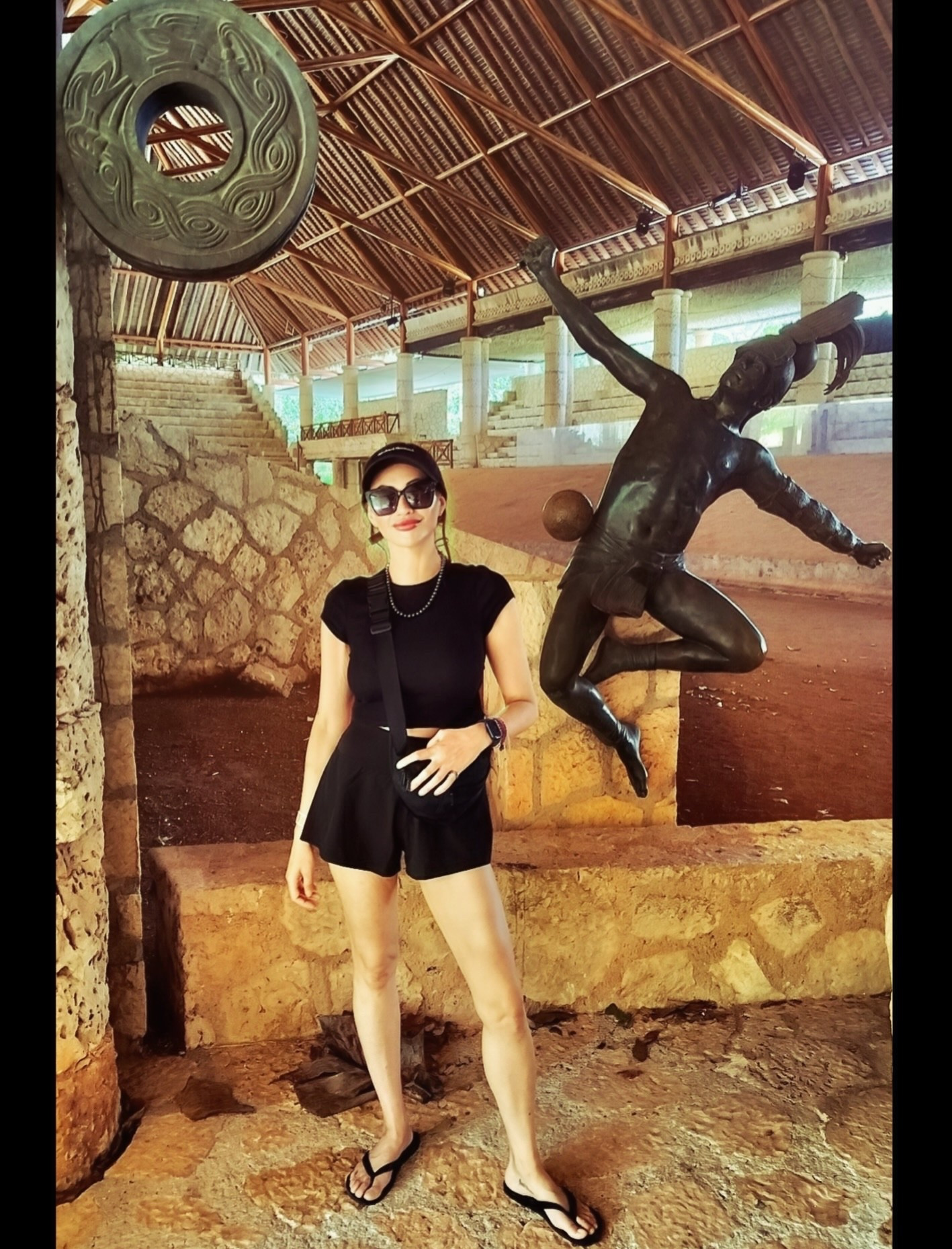 Hi, I’m Jordy

A work-from-home mama balancing life, love, and a little bit of magic in Playa del Carmen

I still make time to play dress up because everyday life deserves to feel soft, styled, and beautiful

Get ready with me as I move through motherhood, digital projects, and all the in-between moments

Follow me for everyday outfits and real-life moments 🤍