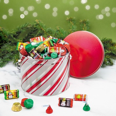 188 pcs Christmas Gift Tin with Hershey's Holiday Chocolate Candy Mix (2.7 lbs) | Target