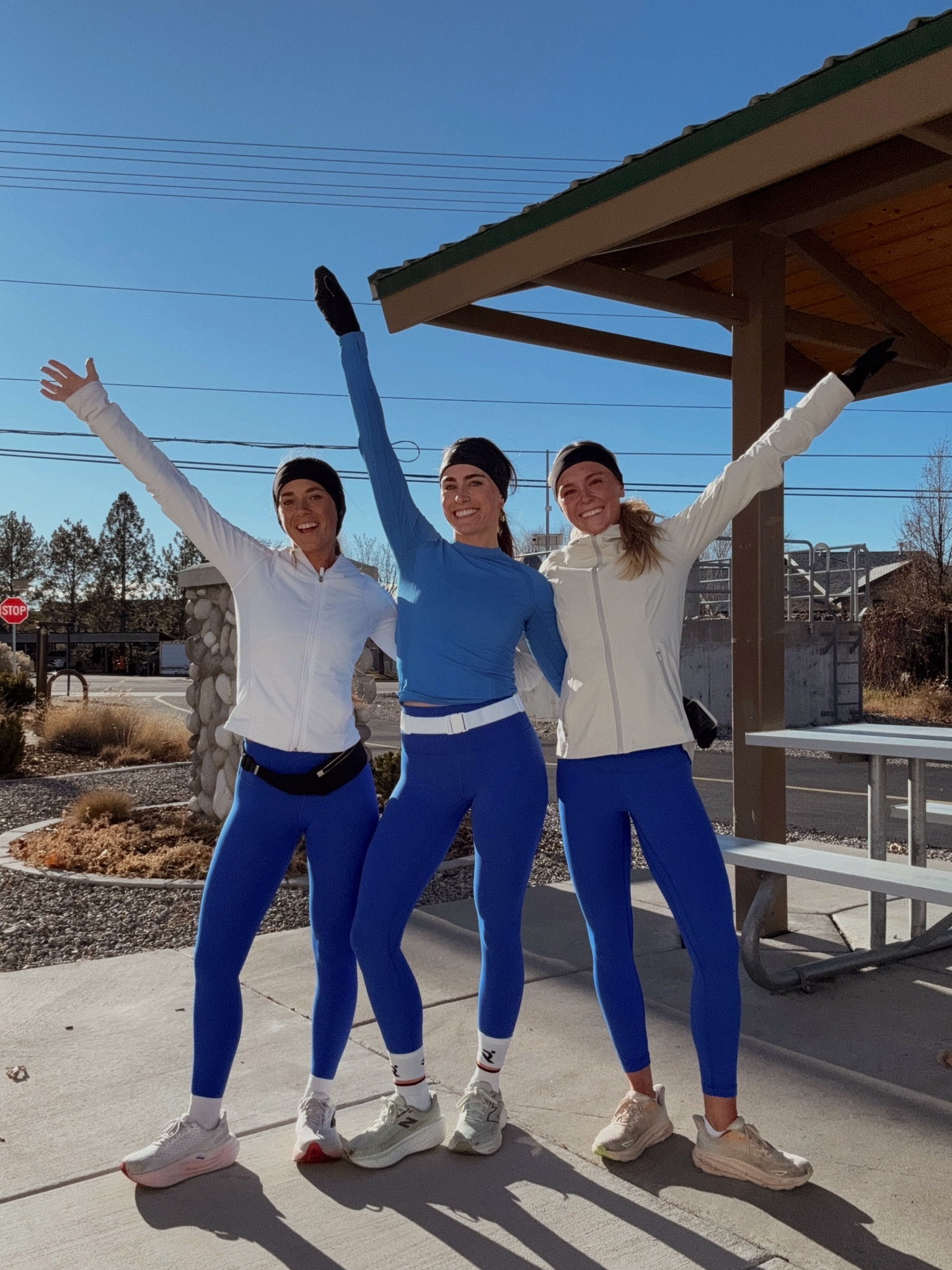 matchy matchy NYE run!!🩵💙

#LTKSeasonal #LTKActive #LTKFitness