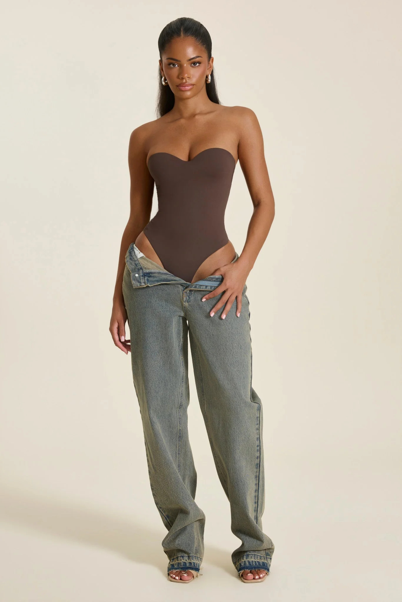 The Sculpt Bodysuit in Brown | Mars The Label