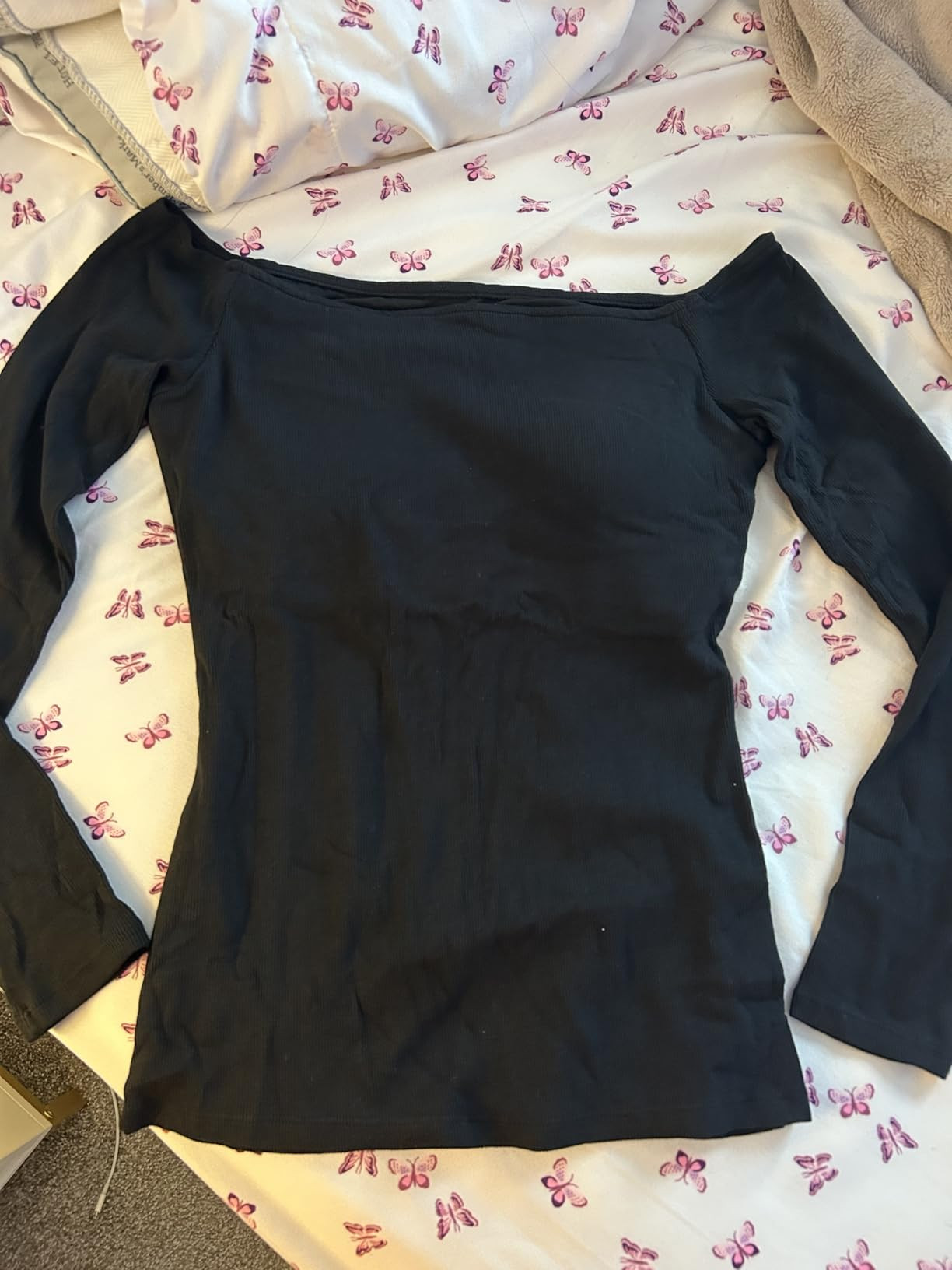 SUUKSESS Women Padded Off The Shoulder Tops Ribbed Long Sleeve Shirts Fall Basic | Amazon (US)