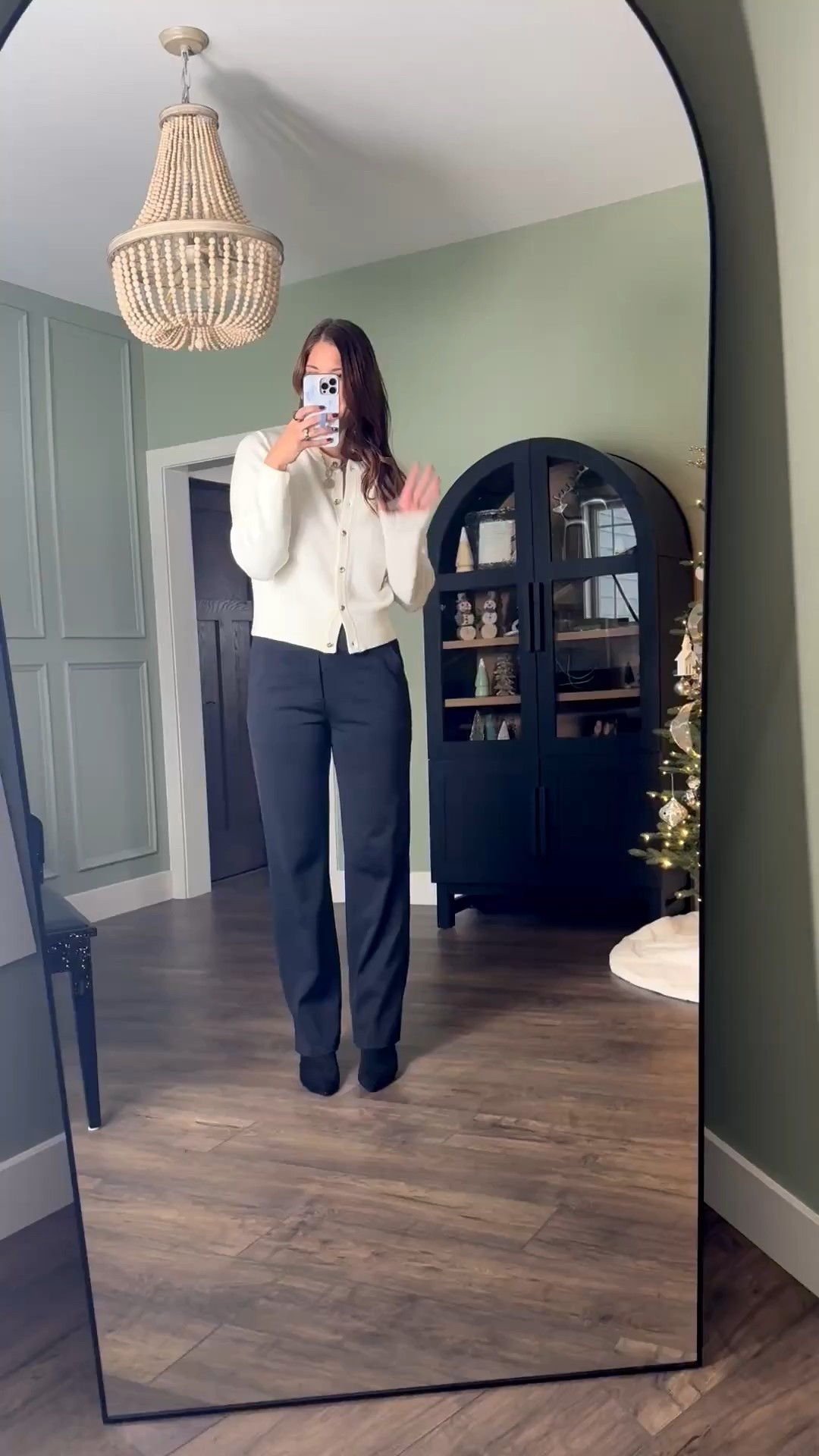 Office friendly fleece lined pants!! They’re so comfortable yet professional. 10/10!! 

Fleece lined pants, Tall pants, Office pants, Workwear, Work Outfit inspo, Tall girl approved, Comfy work outfits, Stang and co#LTKHoliday

#LTKTall #LTKootd #LTKSeasonal