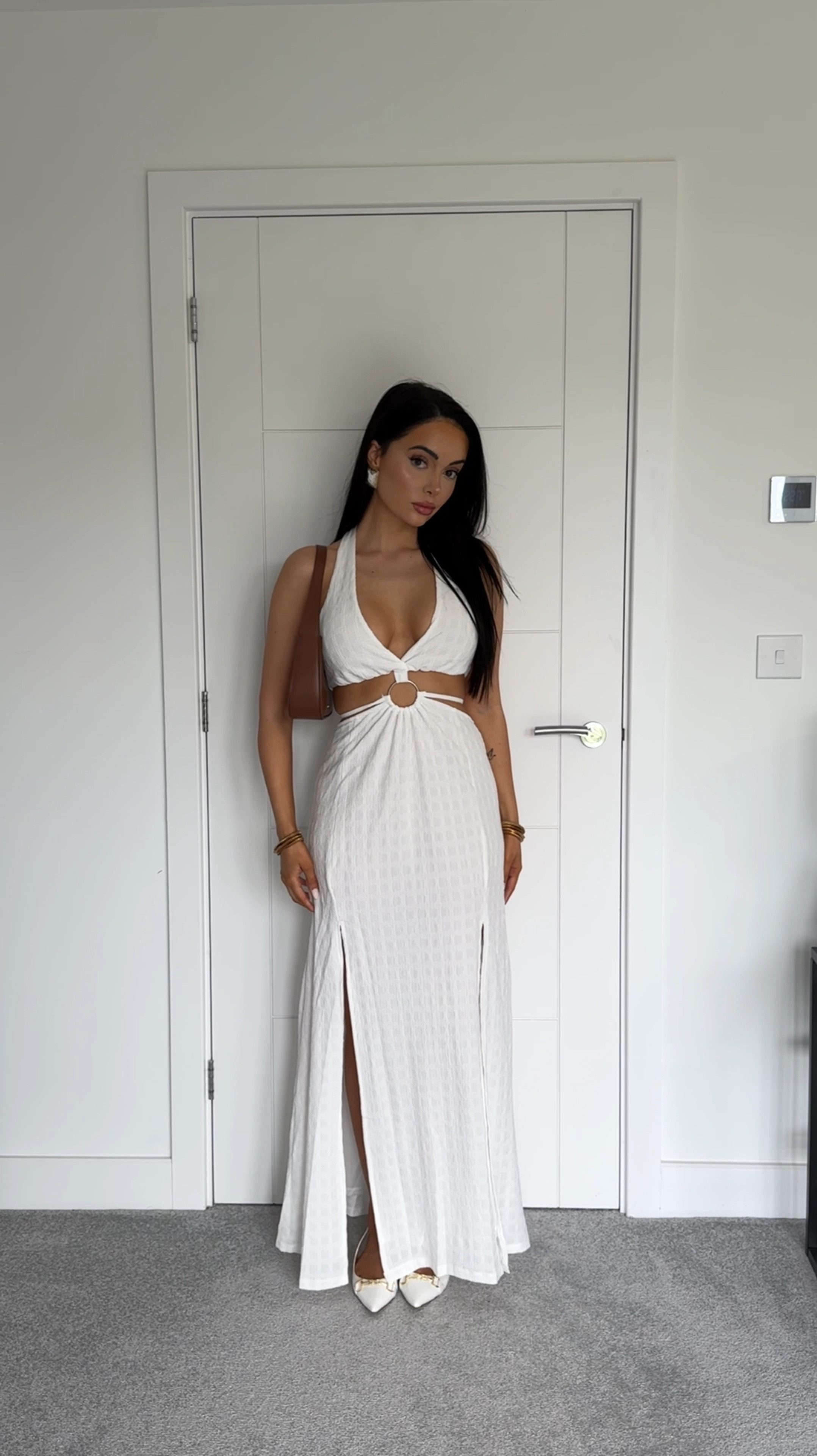 White Summer Dress 🤍🌸🌺 

White dress , summer dress , summer outfit , summer outfits , dress , maxi dress , holiday dress , holiday outfits , outfit ideas , styling tips 

#LTKstyletip #LTKsummer #LTKuk