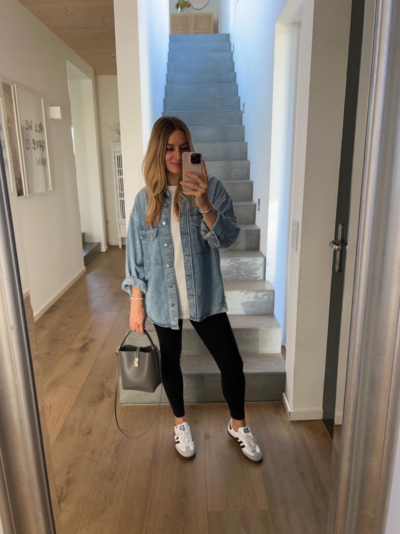 Cozy look ☁️

#LTKSeasonal #LTKstyletip #LTKeurope
