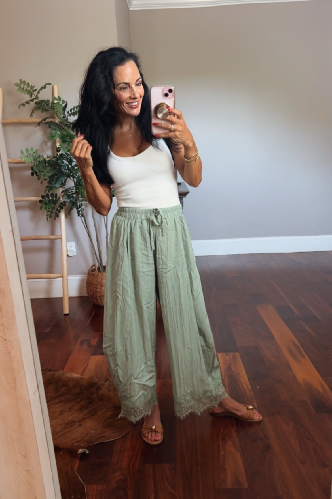 Amazon, comfy and lightweight elastic waist pants with a lace hand detail and draw strength
Paired with a tank top that has a built-in bra
So comfy and easy
I want all the colors


#LTKSeasonal #LTKOver40 #LTKootd