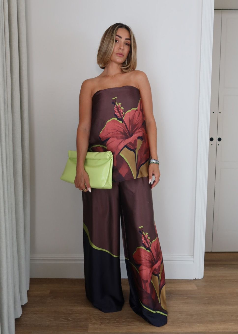 River Island Holiday Faves ☀️

Holiday outfit ideas, two piece set, florals, summer style, holiday packing, high street style, evening holiday outfit, summer outfit 

#LTKeurope #LTKstyletip #LTKuk