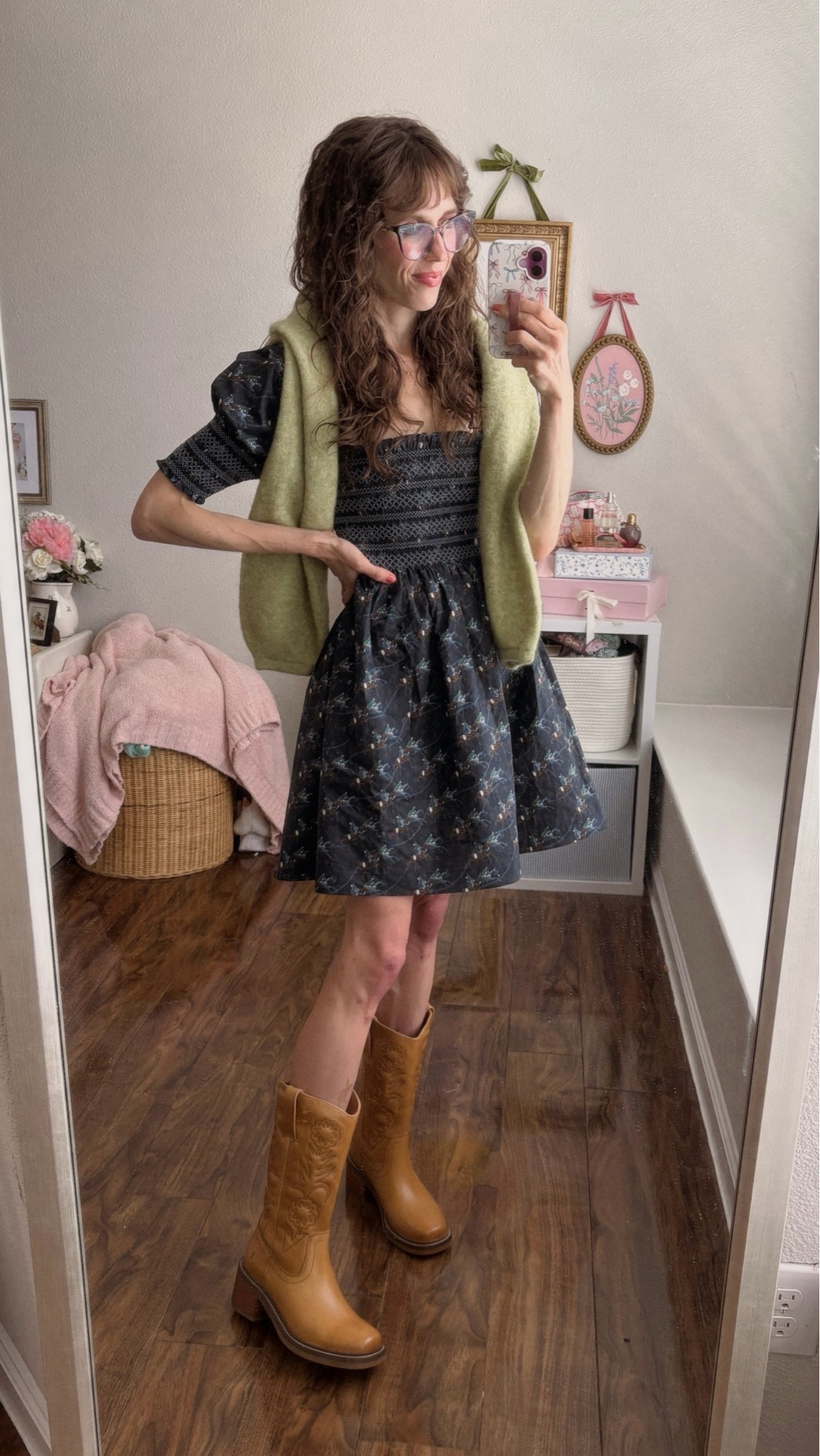 Hill house Lila dress, xxs
Sézane cardigan, xxs
Frye Kate deco stitch boots, size 6 fit tts

#LTKootd #LTKPetite #LTKSeasonal