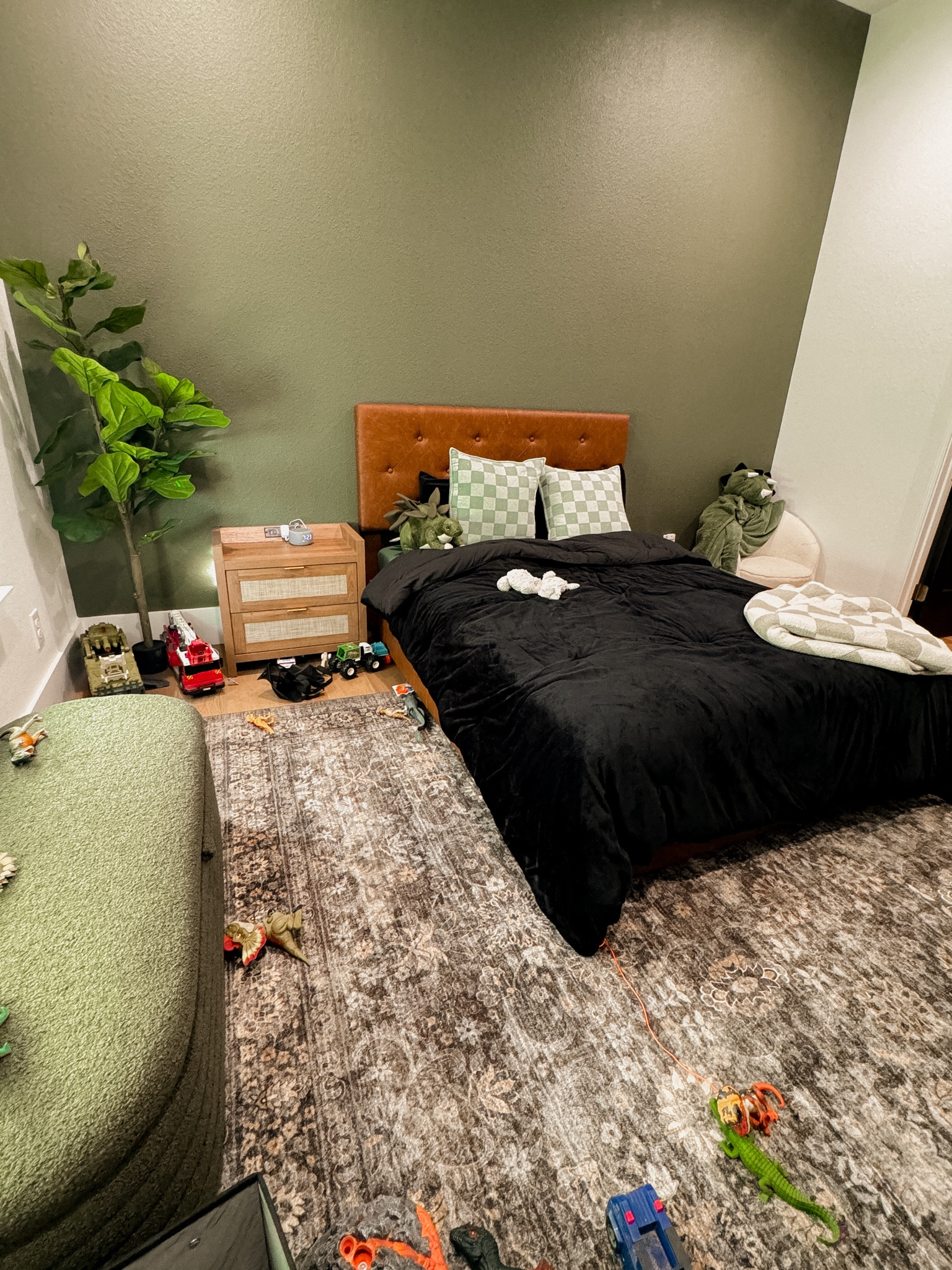 Unfinished but here’s the stuff in Grants room so far. 


#LTKStyleTip #LTKFamily #LTKHome