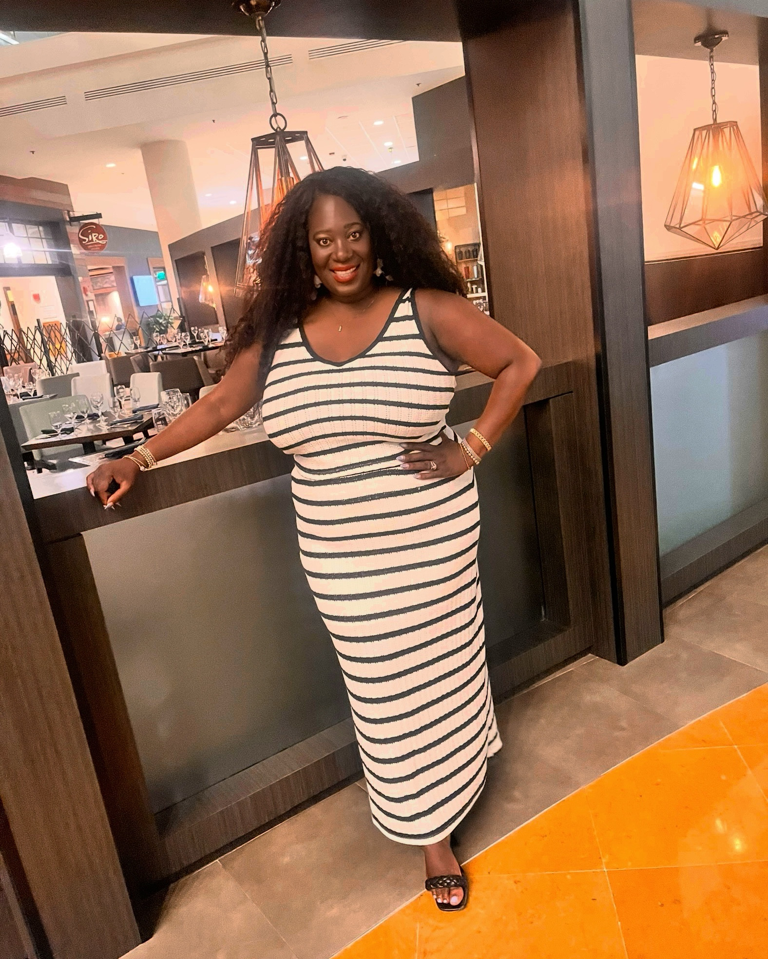 From corporate chic to Disney magic ✨
Same outfit, two vibes: polished enough for a dinner meeting, playful enough for pixie dust 🍽️🎢
When your wardrobe works overtime—because why not serve looks and fun? 💼👑
📲 Shop this versatile fit on my LTK!

I am wearing the large top and XL skirt.

#StyleSwitch #DayToNightLook #TargetStyle #CorporateCutie #DisneyBound #OutfitRepeatButMakeItChic #LTKCurves #CurvyFashion #BlackGirlsInTarget #MultitaskingMama

#LTKStyleTip #LTKPlusSize #LTKSummerEdit