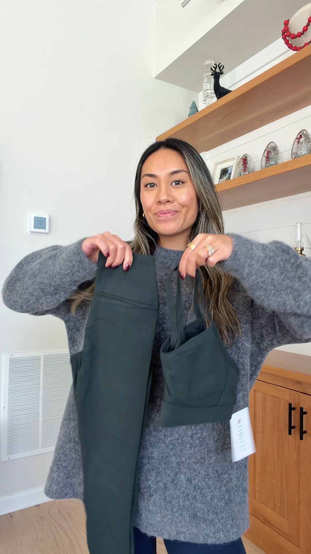 What I wore to Pilates!

First time trying Athleta’s workout sets and omg this fabric is soo buttery soft and stretchy. It lasted the entire class without slipping. I could not recommend this set enough and rn it’s on sale!! 

I got the Elm color in a small for the bra and xs petite for the leggings.


Workout sets, activewear, Pilates ootd 

#LTKootd #LTKSaleAlert #LTKActive