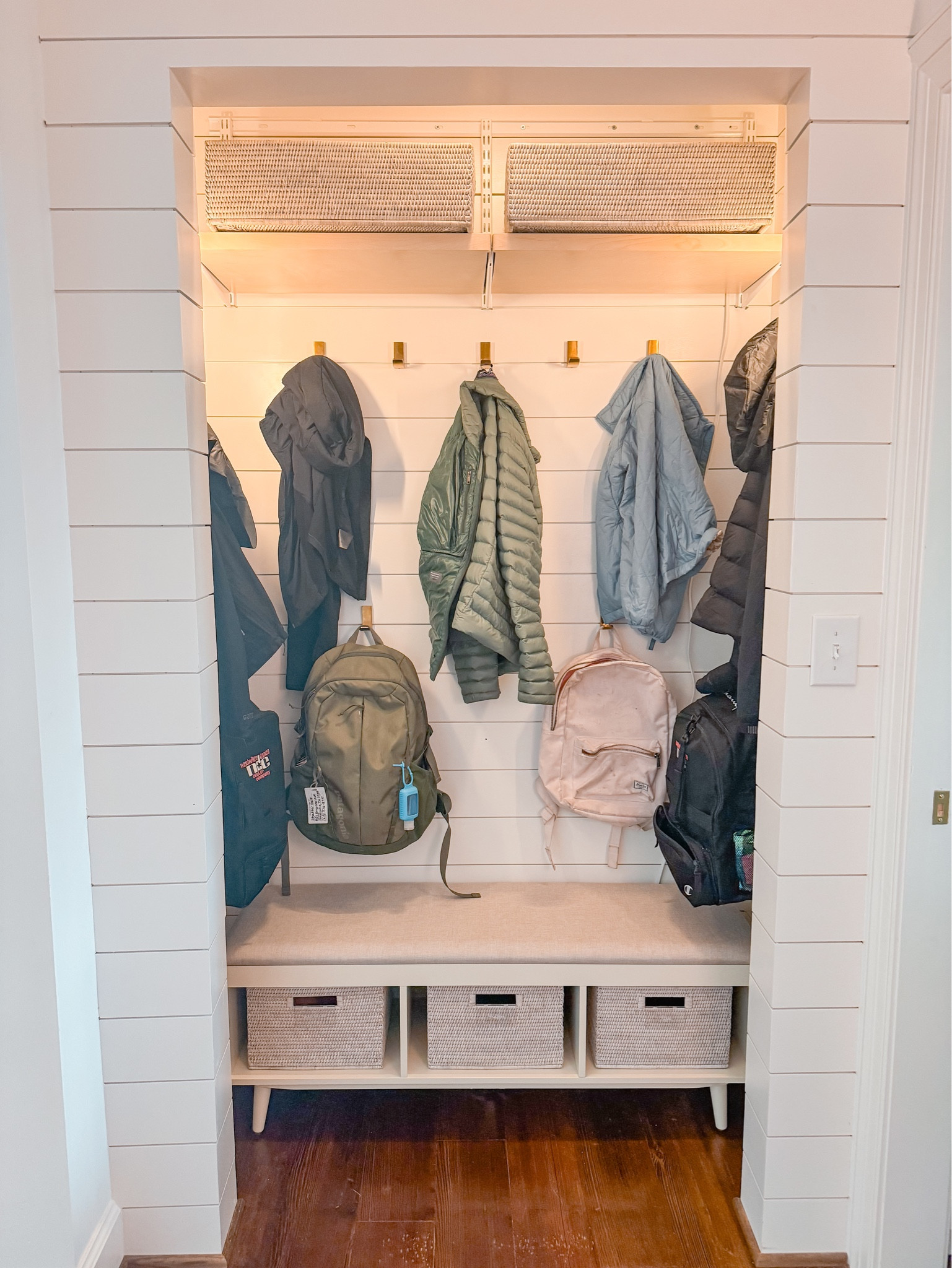 Entryway nook🎒✨

#LTKhome #LTKkids #LTKfamily