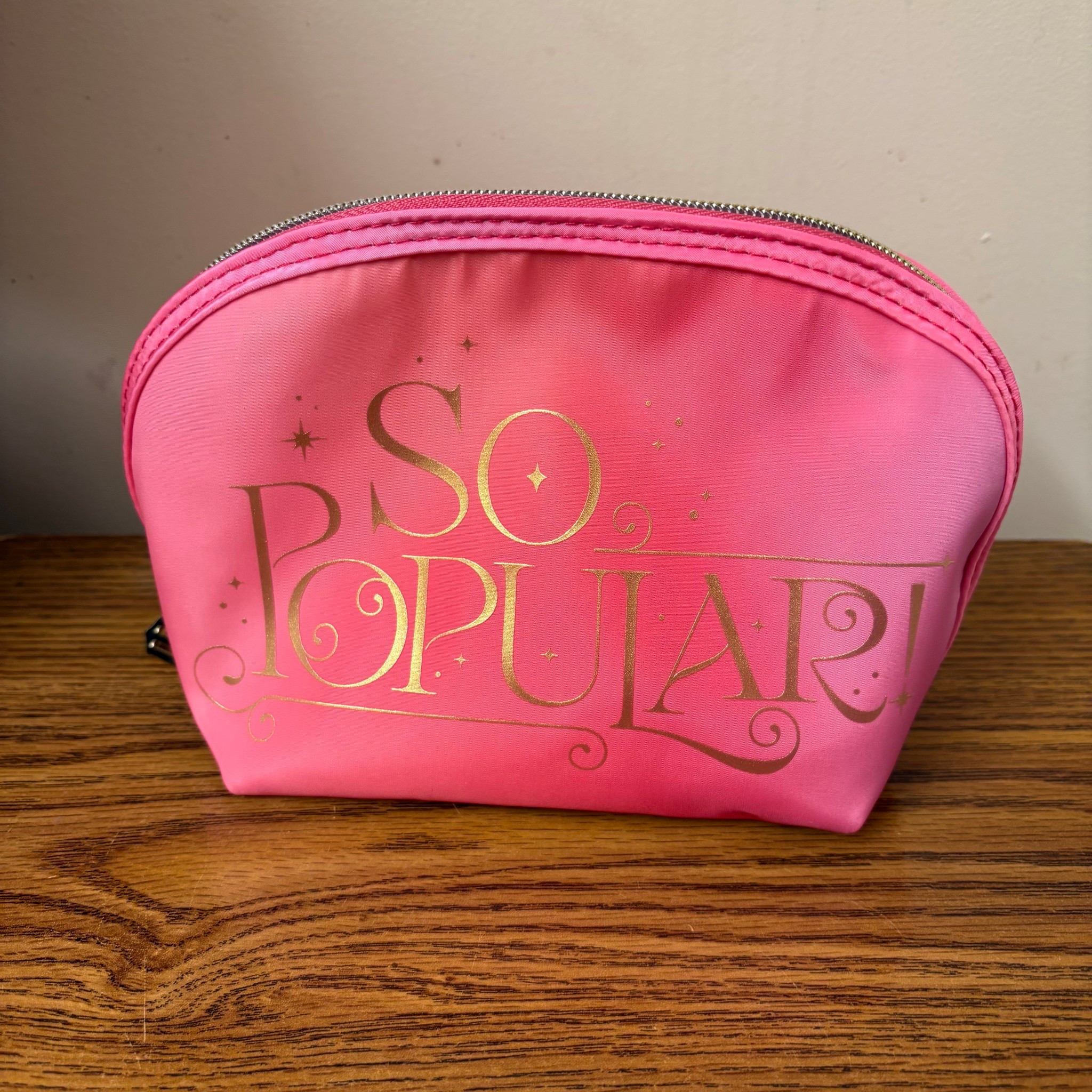 Loving my new “So Popular” Cosmetic bag… 

#LTKBeauty
