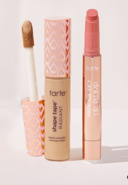 Tarte makeup kit 
Concealer and lip plump 
Gift for her 


#LTKCyberWeek #LTKbeauty #LTKGiftGuide