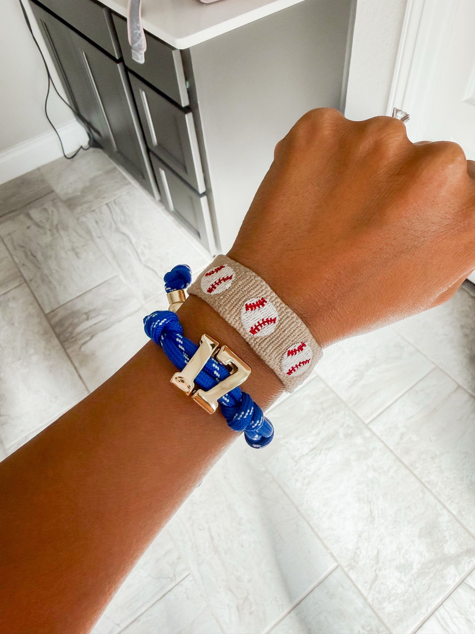 Custom paracord bracelet ⚾️✨