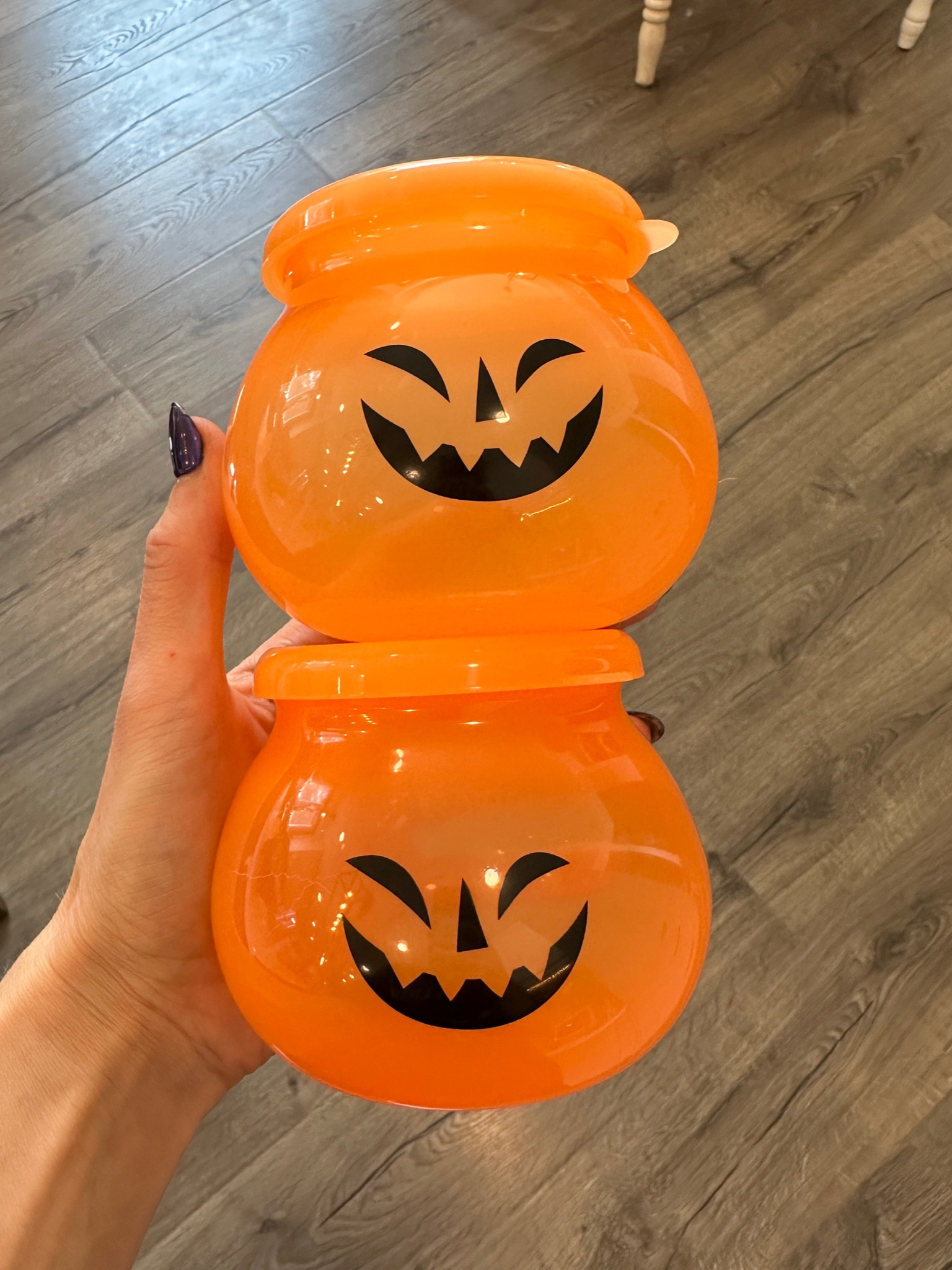 The CUTEST Halloween snack container! 🎃