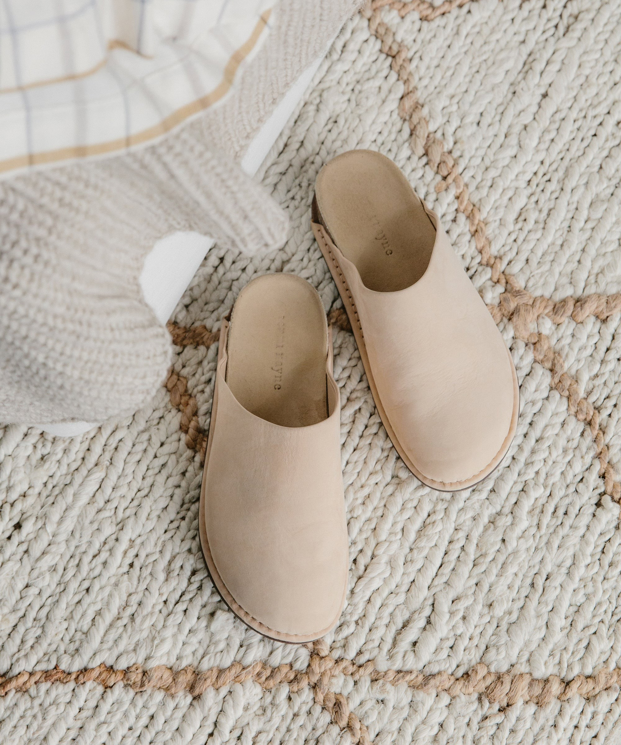 Jenni Kayne Oiled Leather Moc Clog Size 39 | Jenni Kayne