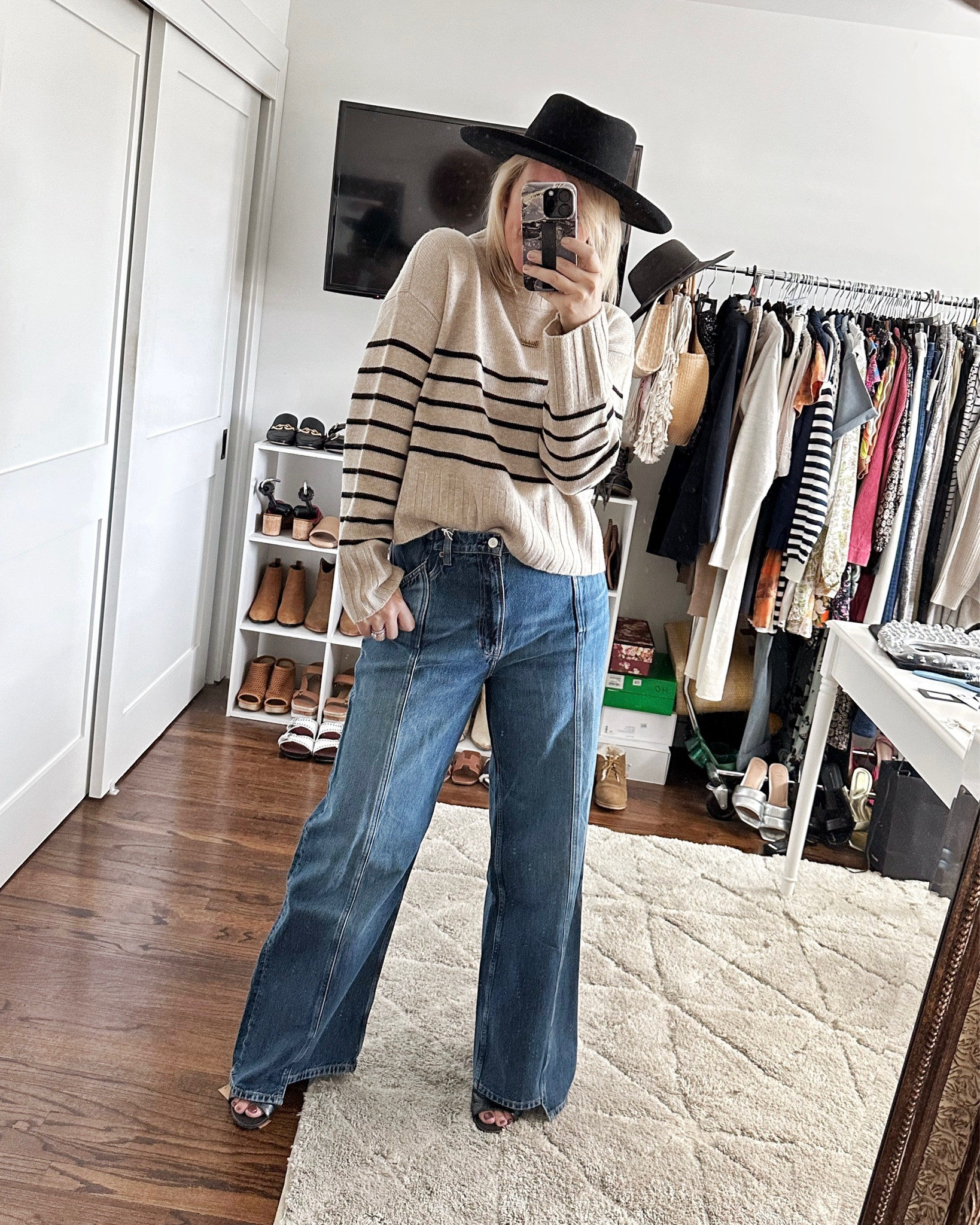 Currently obsessed with so many things from Reformation like this jeans and sweater combo 😍


#LTKSeasonal