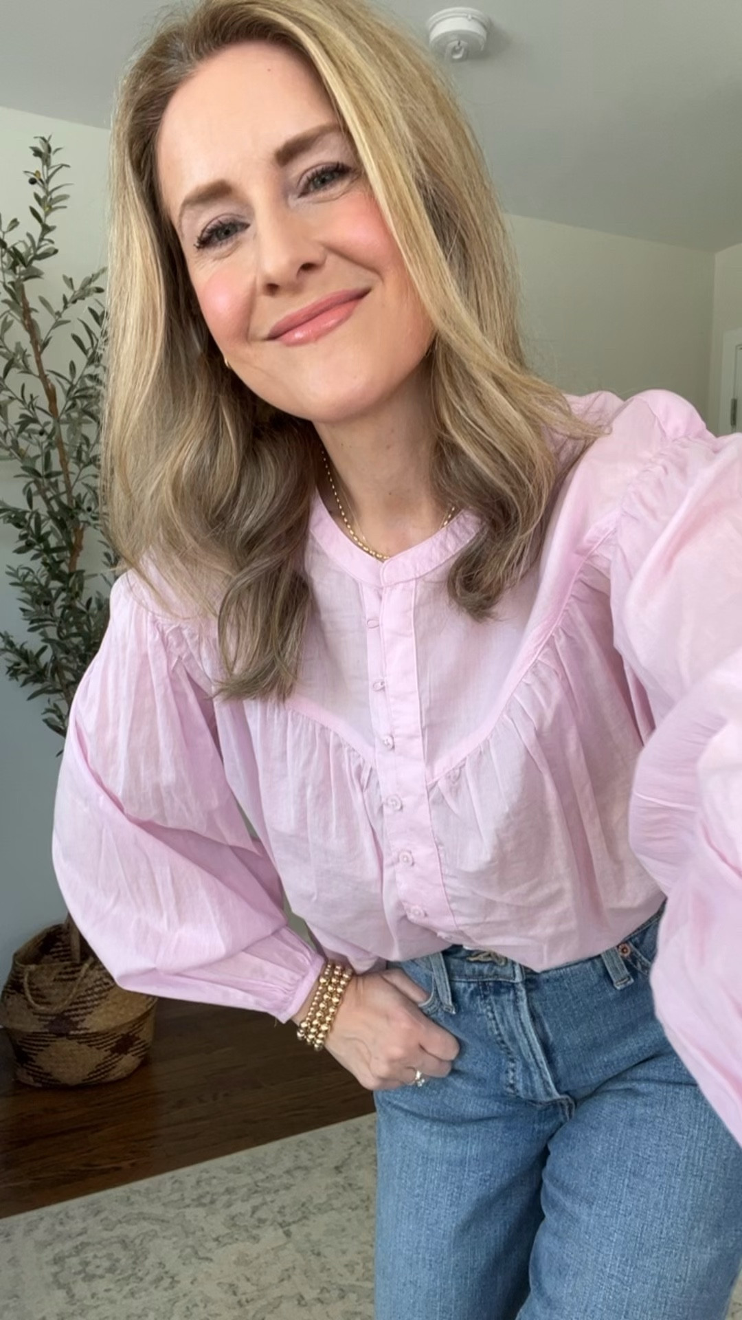 Walmart cotton peasant blouse, a little on the thin side which could be good or bad. I am wearing a medium, could do a small. #walmartfashion

#LTKootd