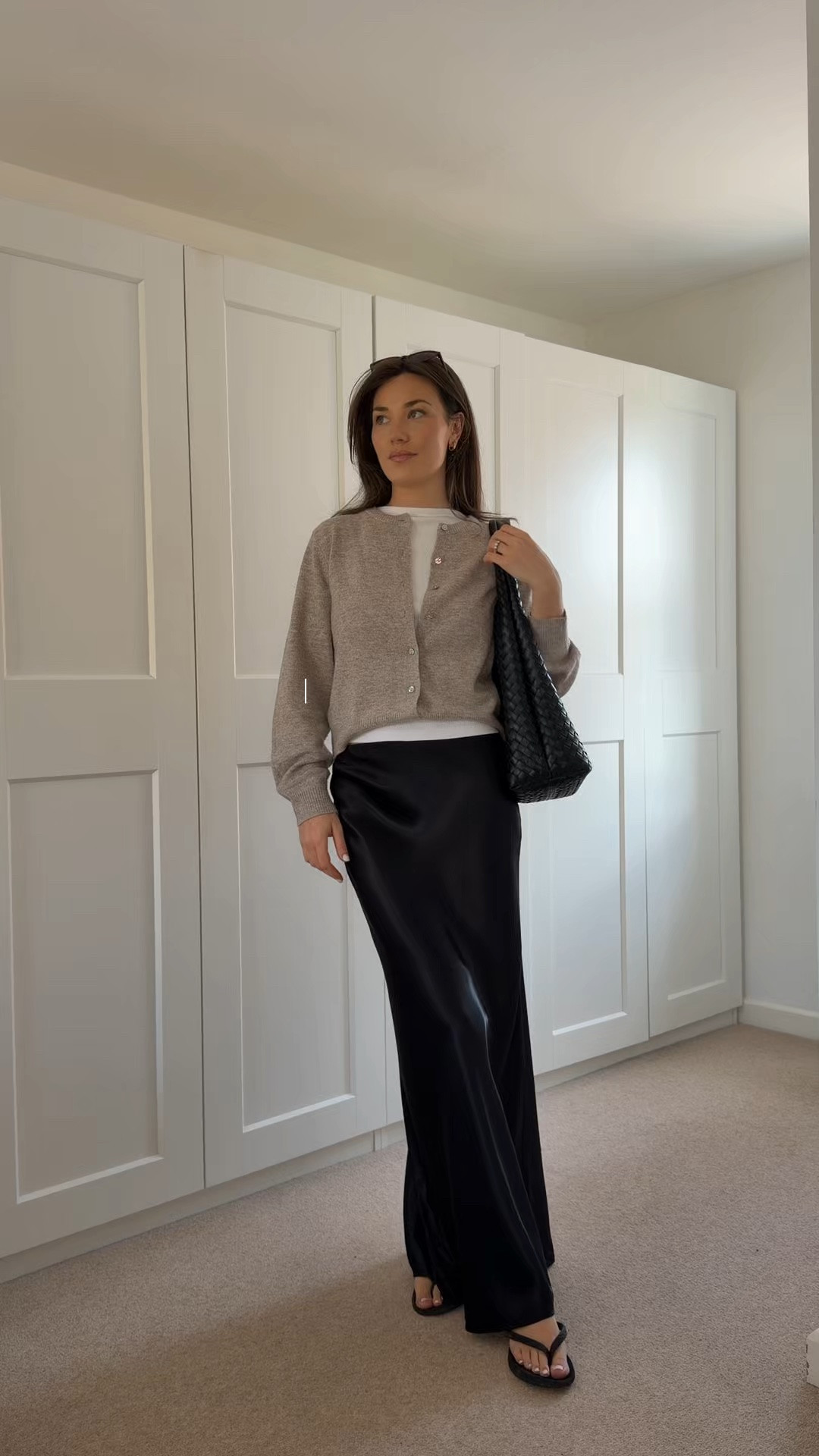 Summer office outfit of the day #officeoutfit #summeroutfit #workoutfitideas #summerootd #satinskirtoutfit