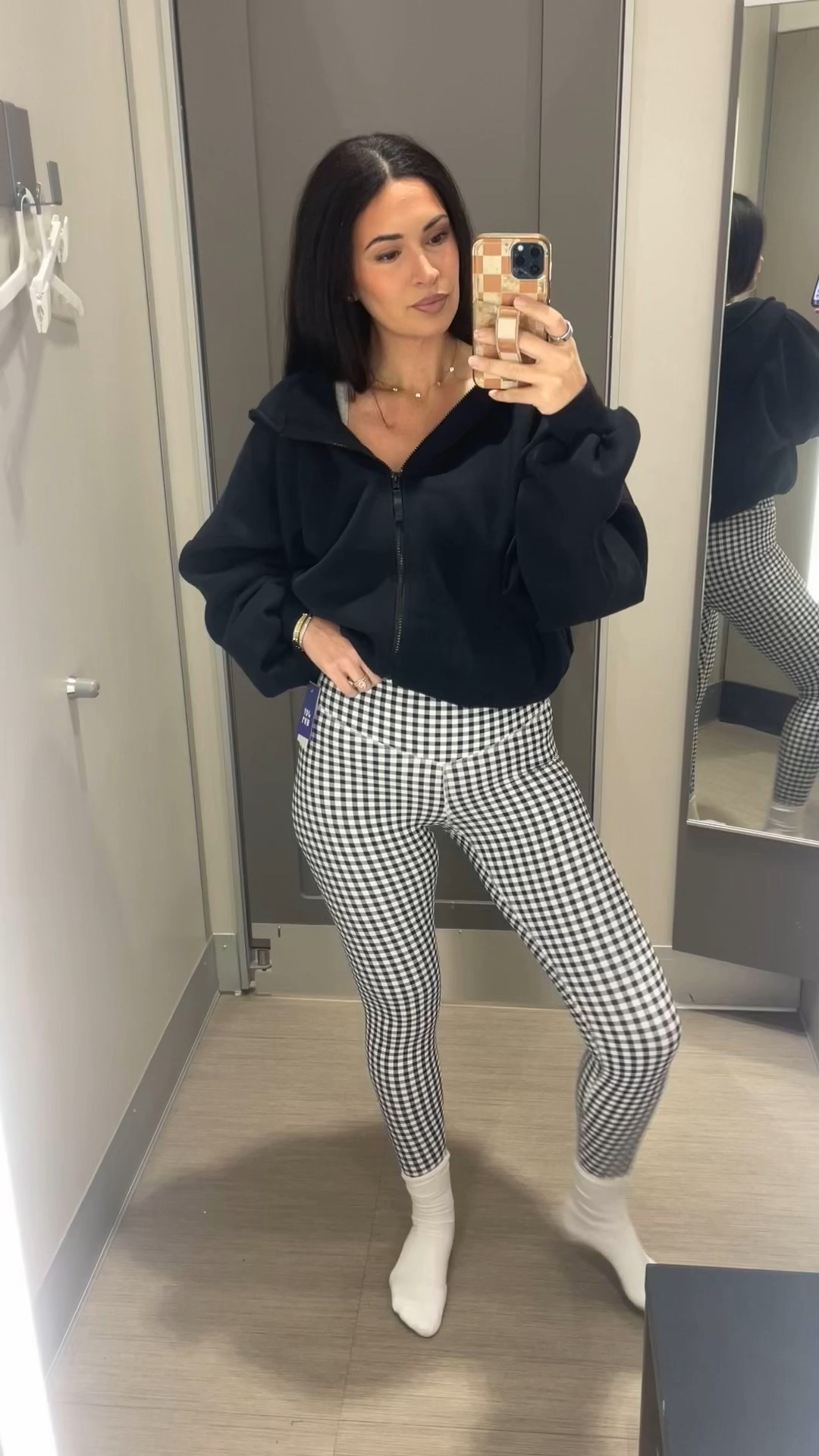 My goal is to get my steps in and look cute doing it! Perfect outfit for any busy girl on the go 

#LTKFindsUnder50 #LTKActive