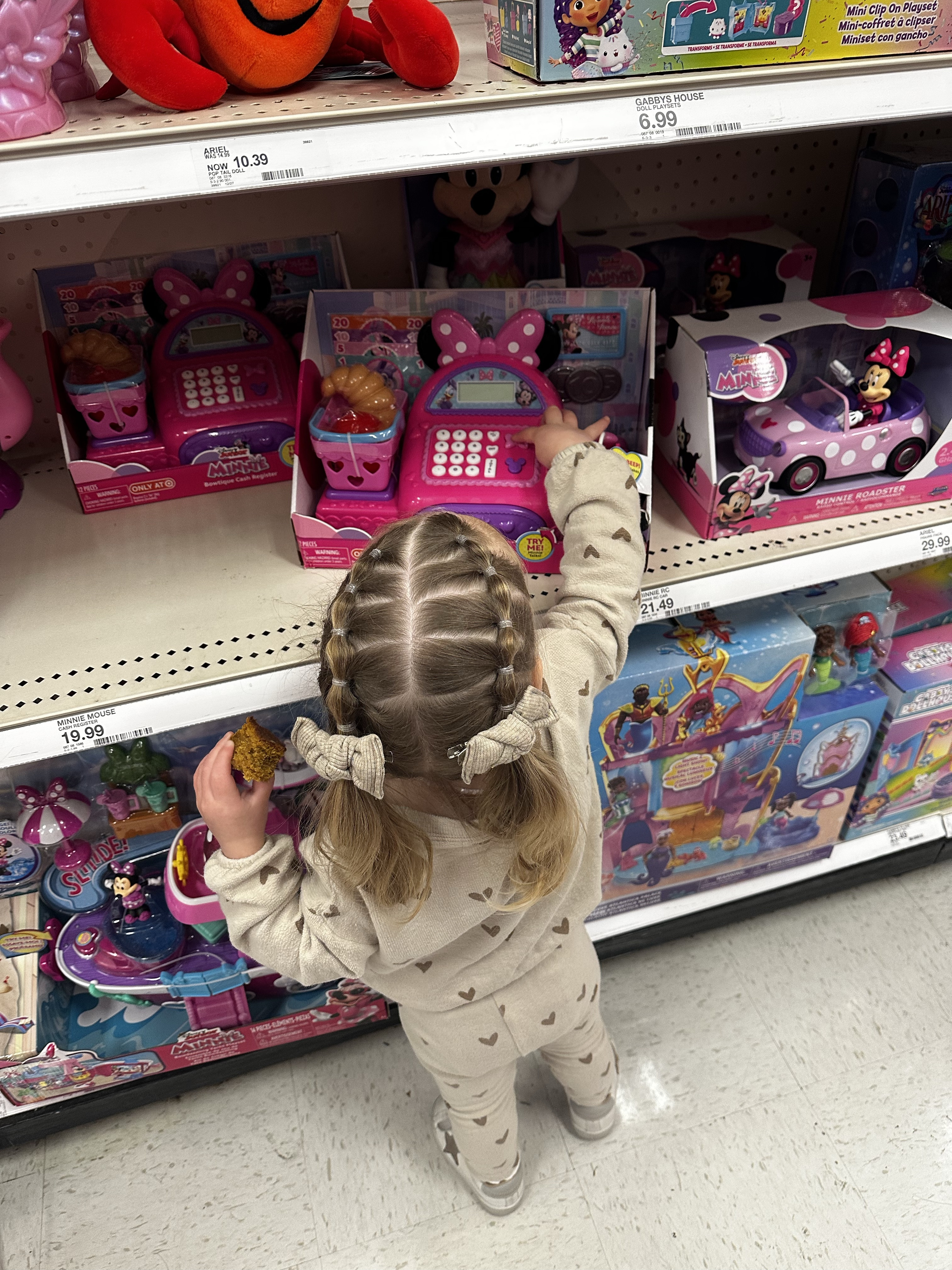 Blakelyn wanted y’all to know she really wants Minnie mouse cash register 🤣

#LTKBaby #LTKU #LTKKids