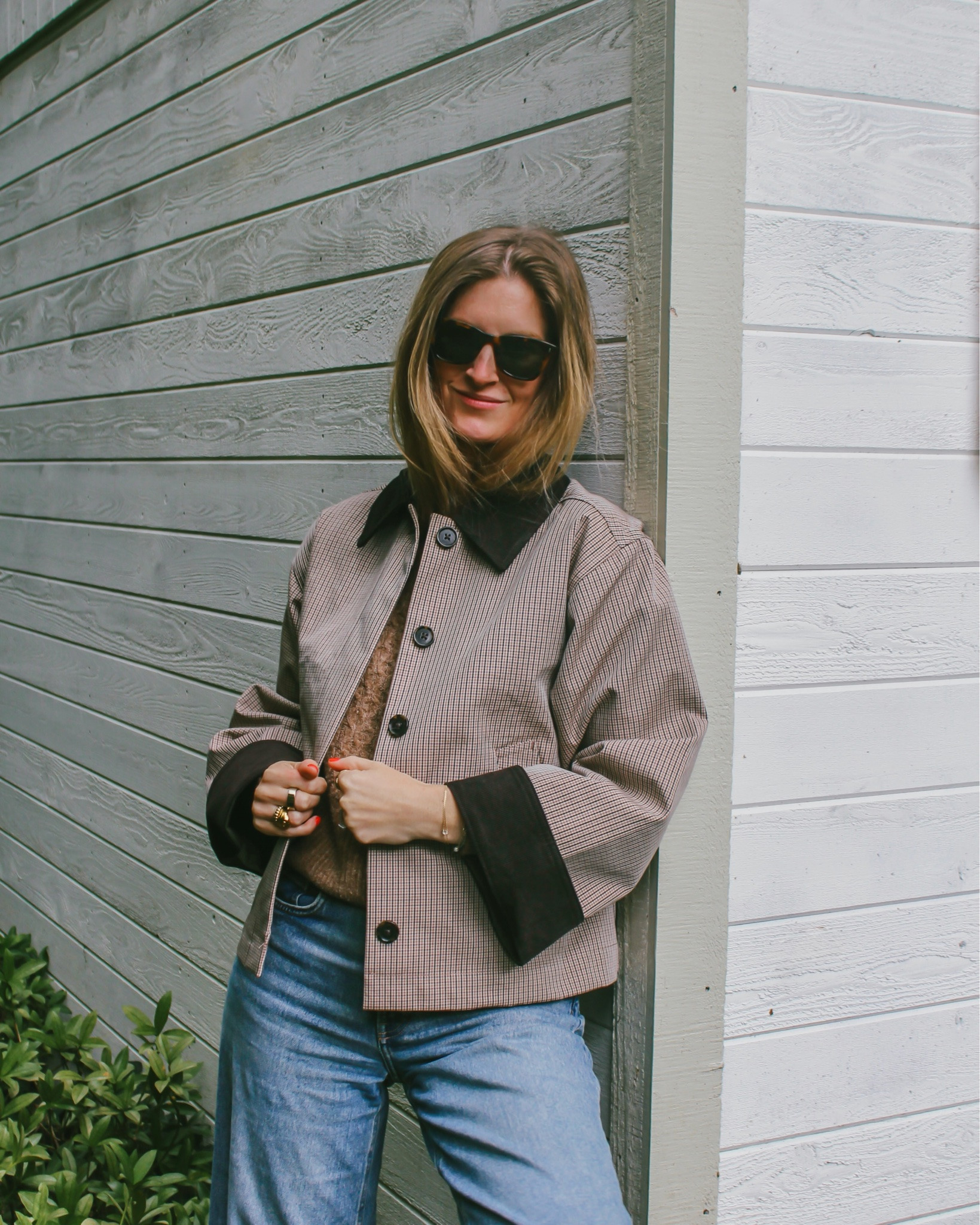 Barn jacket season might just be the cure to summer end sadness 🤎

This is the kind of layer that makes jeans and a sweater feel like a whole look, and somehow gets better the more you wear it. I went plaid this year and I’m very into it, but there was one other version I almost chose instead!

Comment SHOP and I’ll send you both + the rest of the look. @jcrew #jcrewpartner 

#fallstyle #falloutfit #barnjacket #jcrewstyle