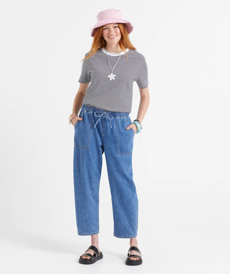 ROMI MID RISE BARREL ELASTICATED JEAN | Sportsgirl