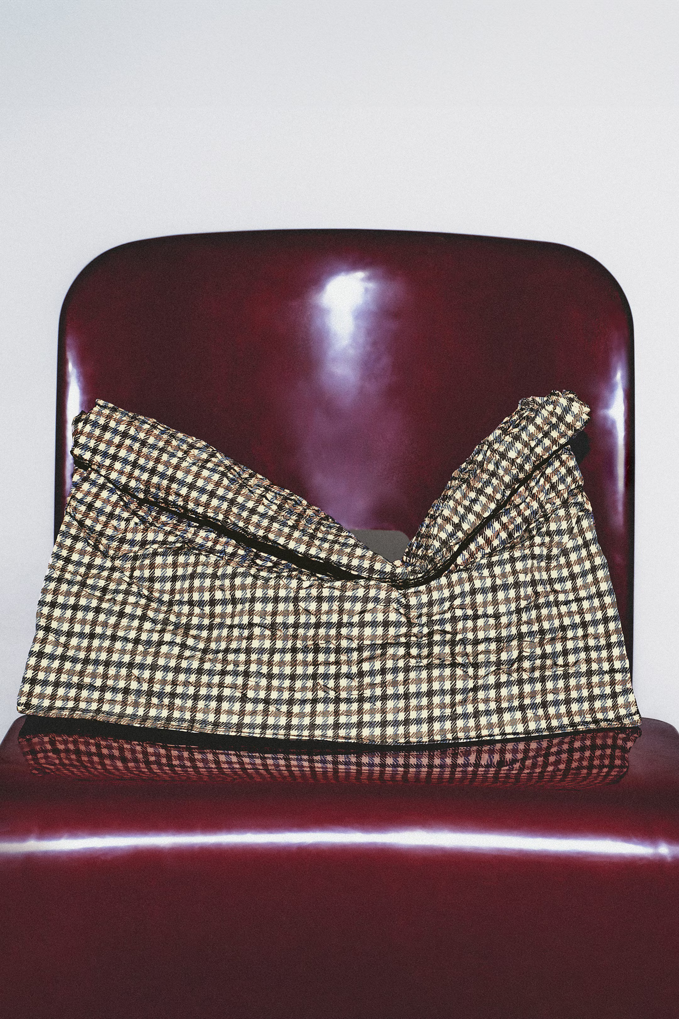 FOLDED OVERSIZED CLUTCH BAG - BEIGE / CHECKED | COS US | COS (EU)