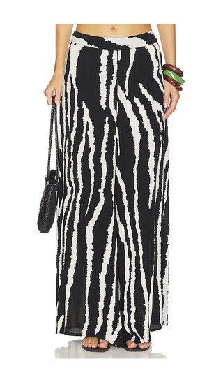 villa fresca Serena Pant in Black,White. - size XS | Revolve Clothing (Global)