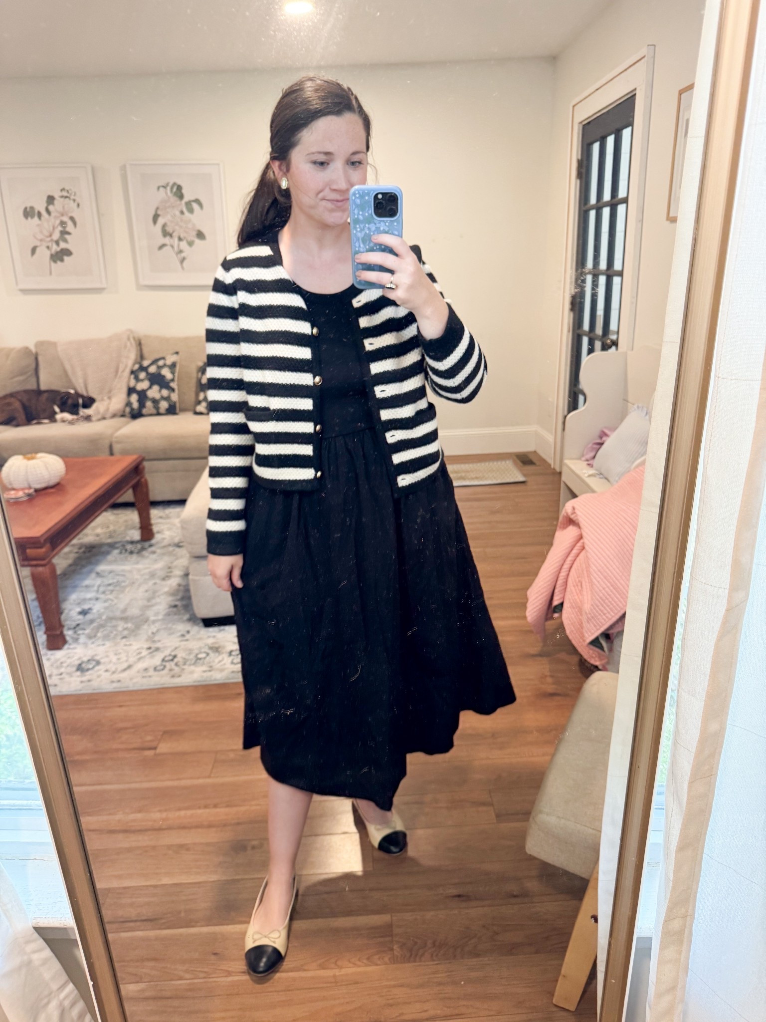 Fall outfit ideas. Black and white cardigan. Midi dress 