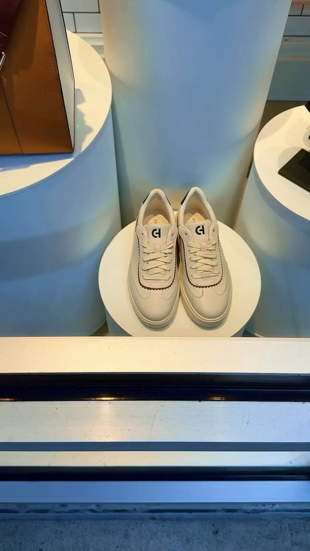 Stop playing with our emotions @colehaan I am like Gujarati company yay 🤦🏻🤣

#gujju #gujjucomedy #colehaan #funnygujju #gujjukigang #moimoi #funnymeme #gujaraticomedy #klpd #funnyincident