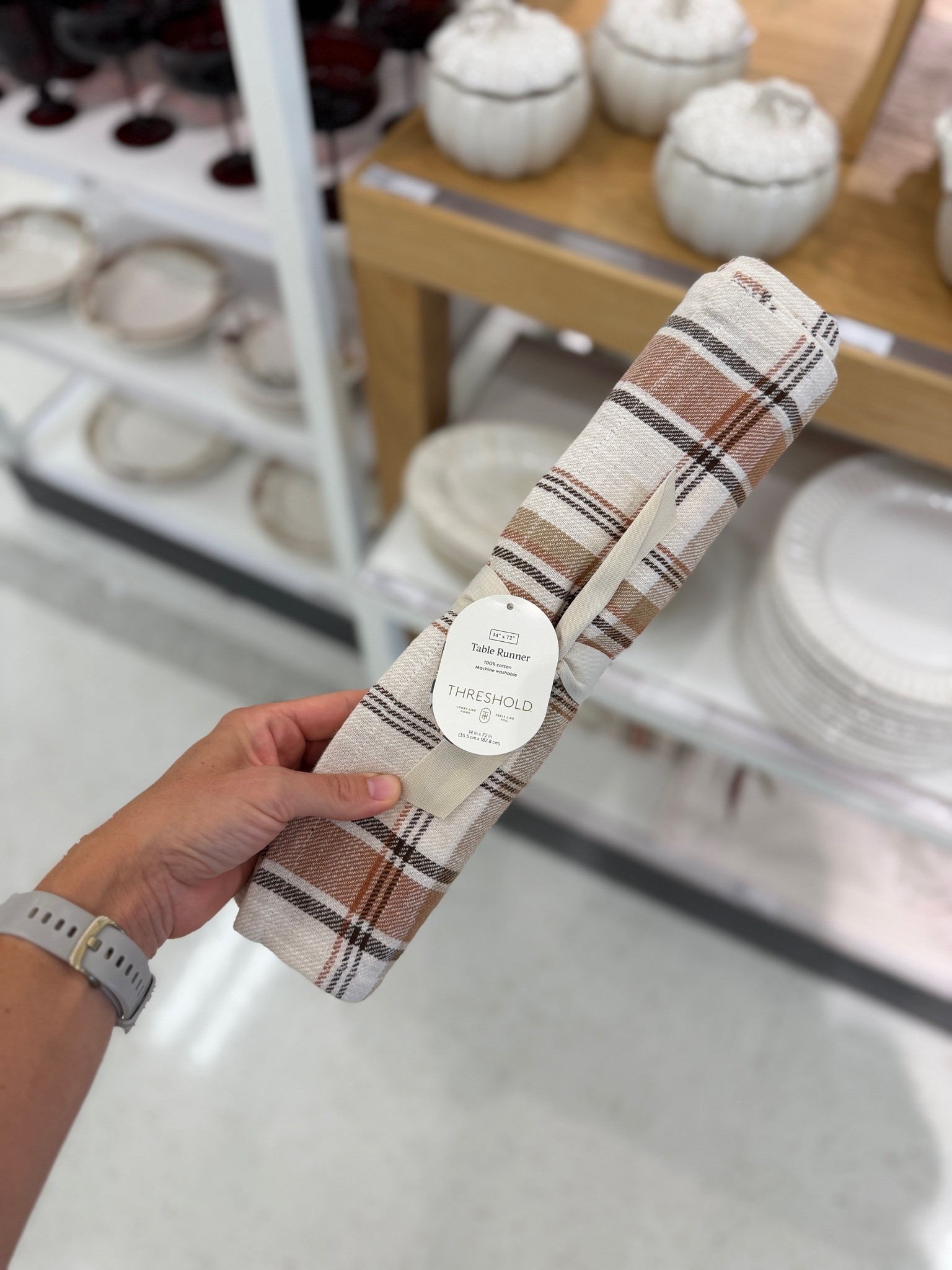 Plaid table runner for fall! Love the colors and only $15 🙌

#LTKSeasonal #LTKHome