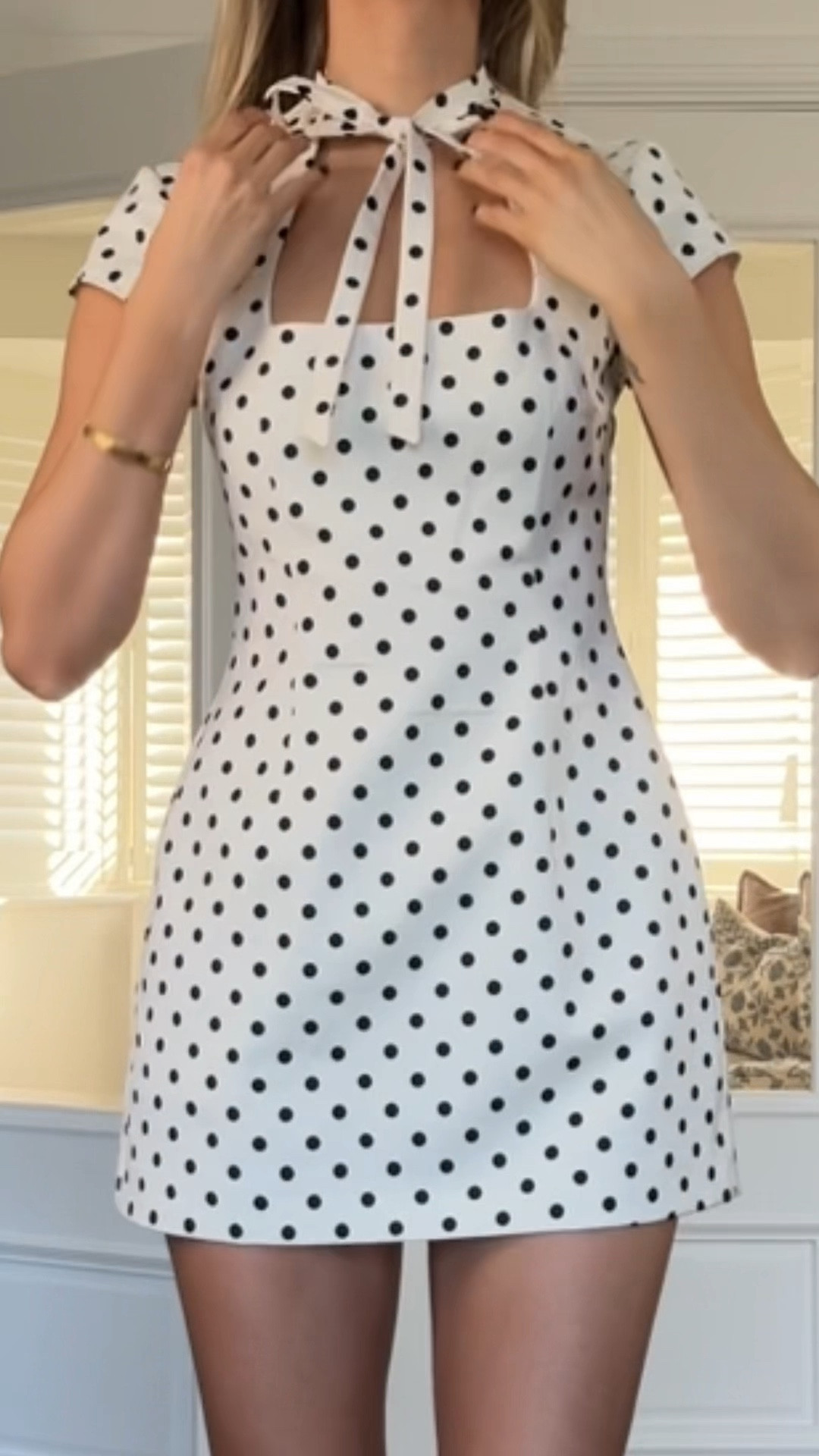 New in Zara dress! I’m wearing xs for reference 💘