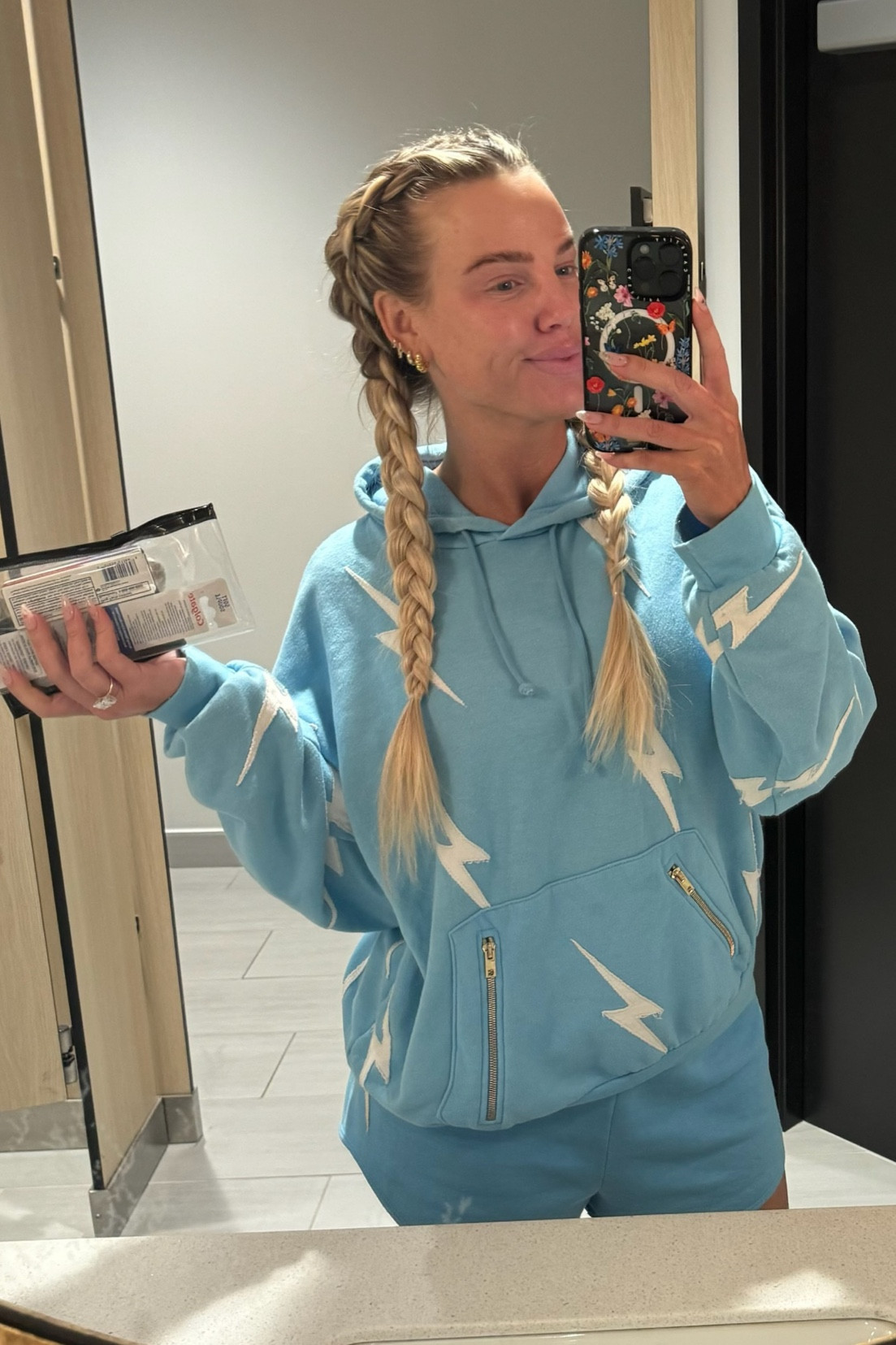 I wear size L in Aviator nation 

#LTKTravel #LTKStyleTip #LTKFitness