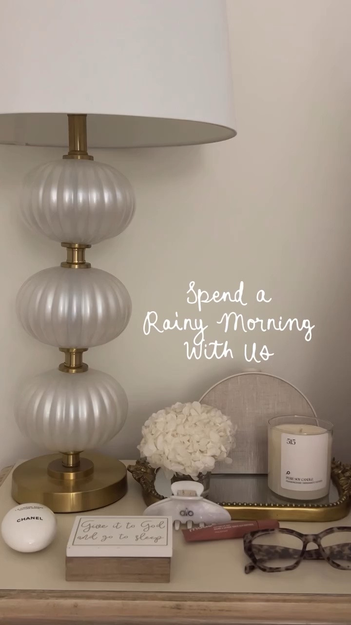// spend a rainy morning with us 🤍 all 🔗 can be found on my LTK and ShopMy #morninginmylife #dailyvlog #traderjoesmusthaves #croissants #chocolatecroissant //