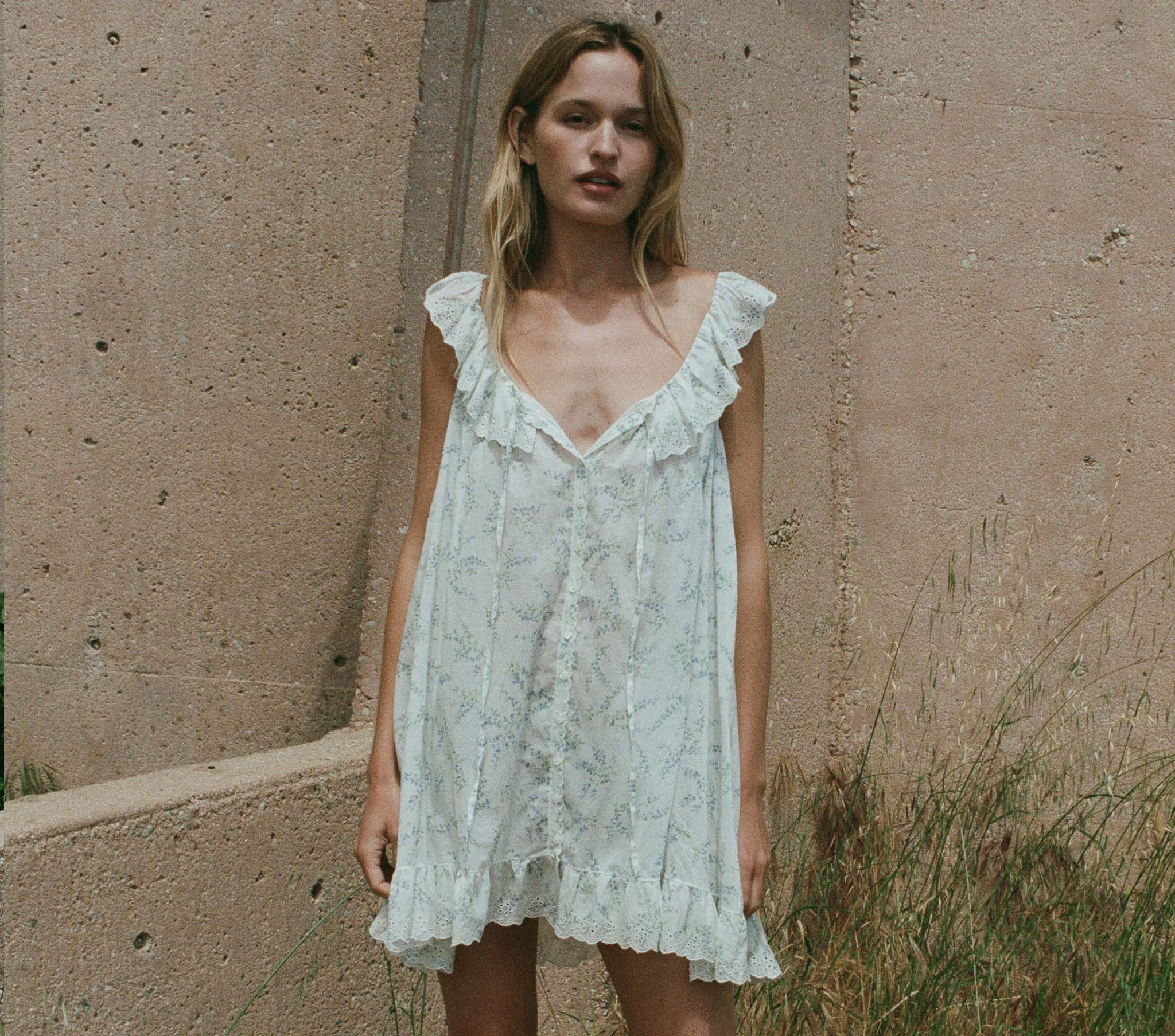 Lillian Nightgown - Blanc Bluebell Ballad | DÔEN | DOEN