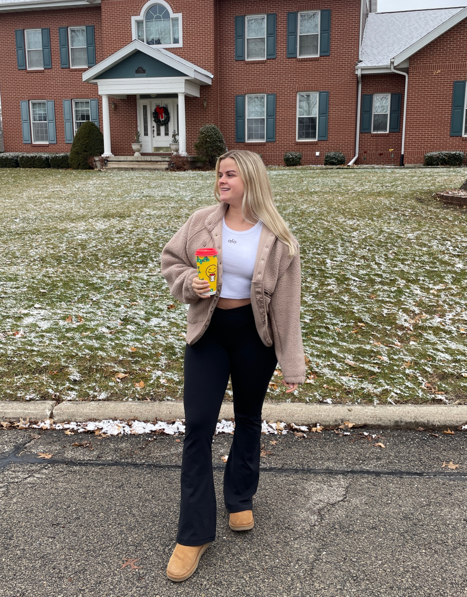 Cozy winter casual - Obsessed with this fleece jacket! Comes in so many colors 🫶🏼 

#LTKHoliday #LTKSeasonal #LTKfindsunder50