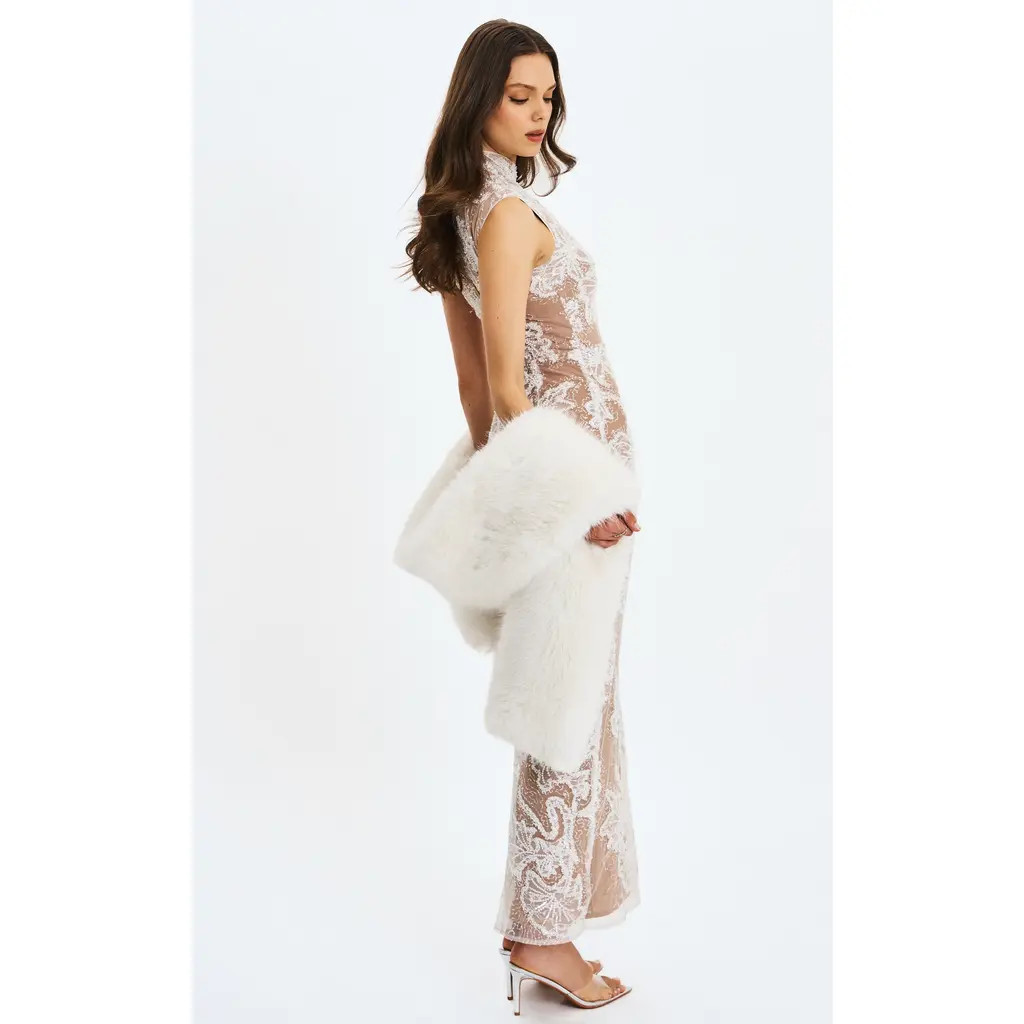 Miss Circle Jazmin Faux Fur Scarf Wrap Stole in White at Nordstrom | Nordstrom