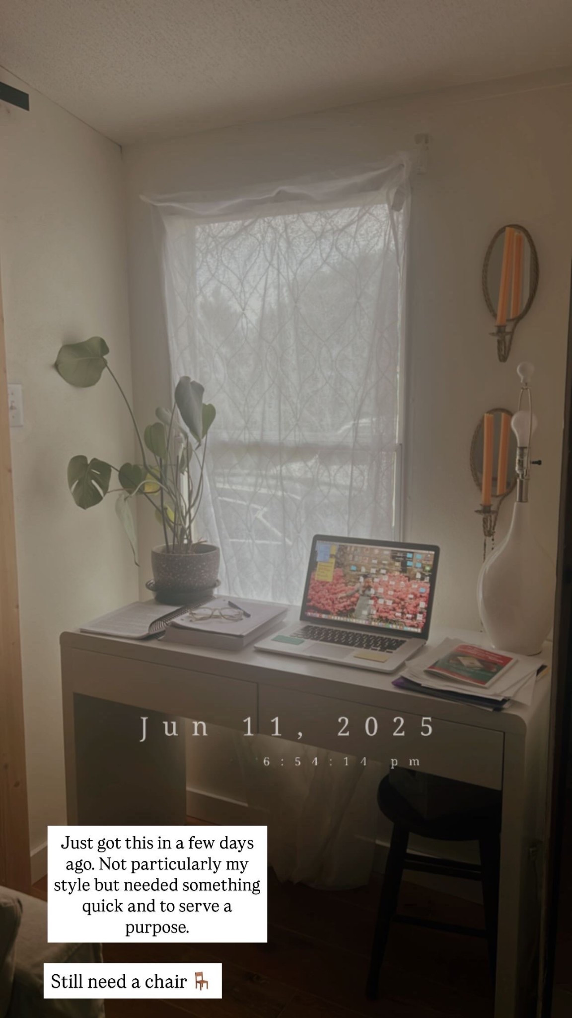 Computer/makeup desk. Could serve as hallway table too. Round edges . #desk #table #workdesk #makeupvanity #computerdesk 